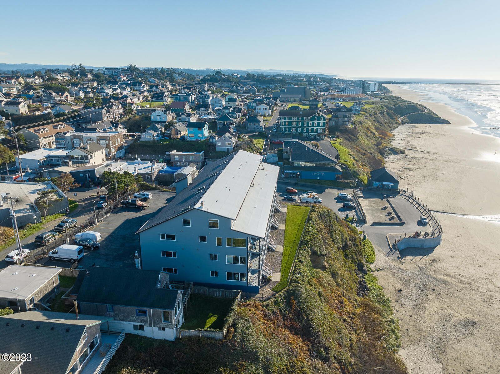 507 NW Alpine Street, 303