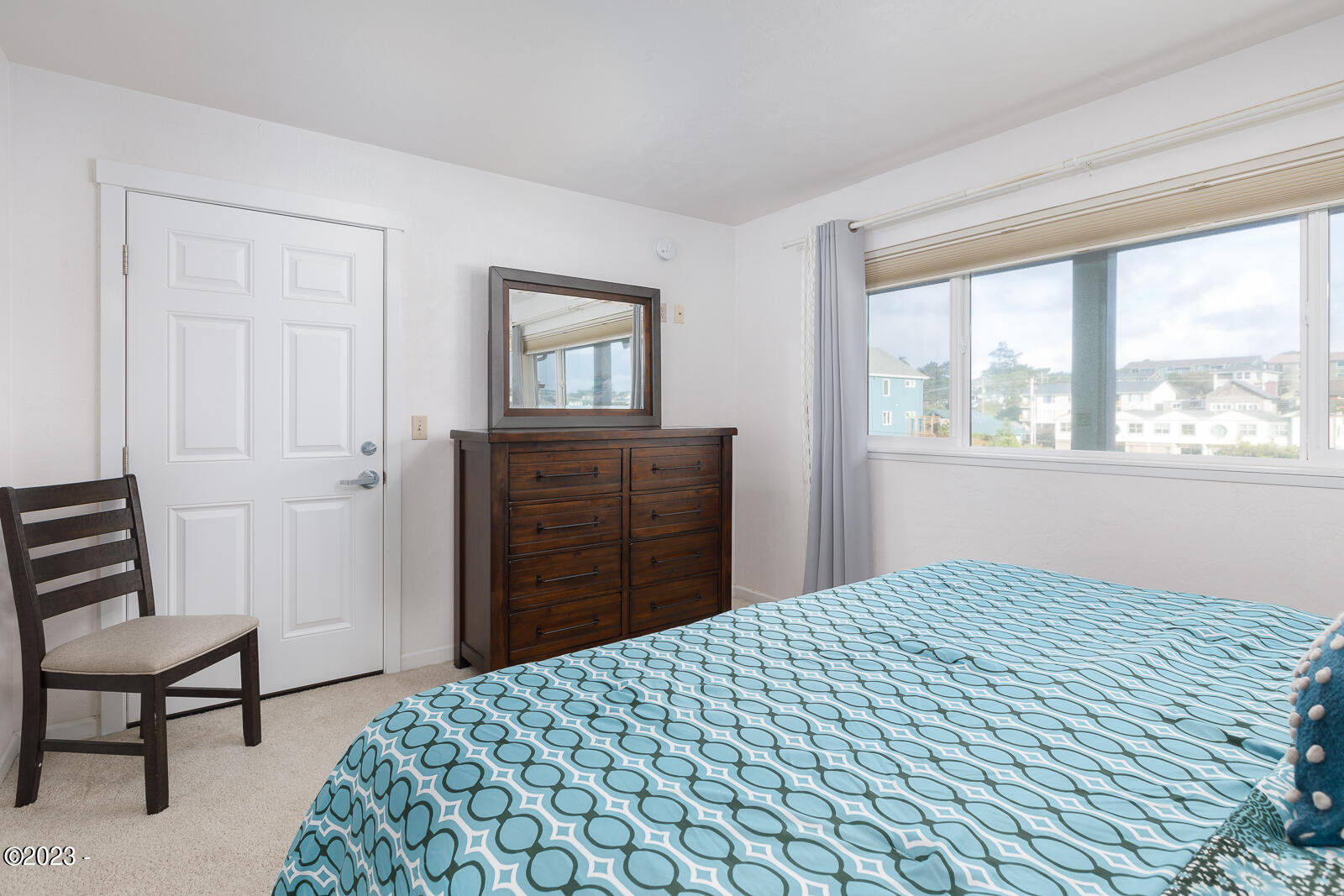 507 NW Alpine Street, 303