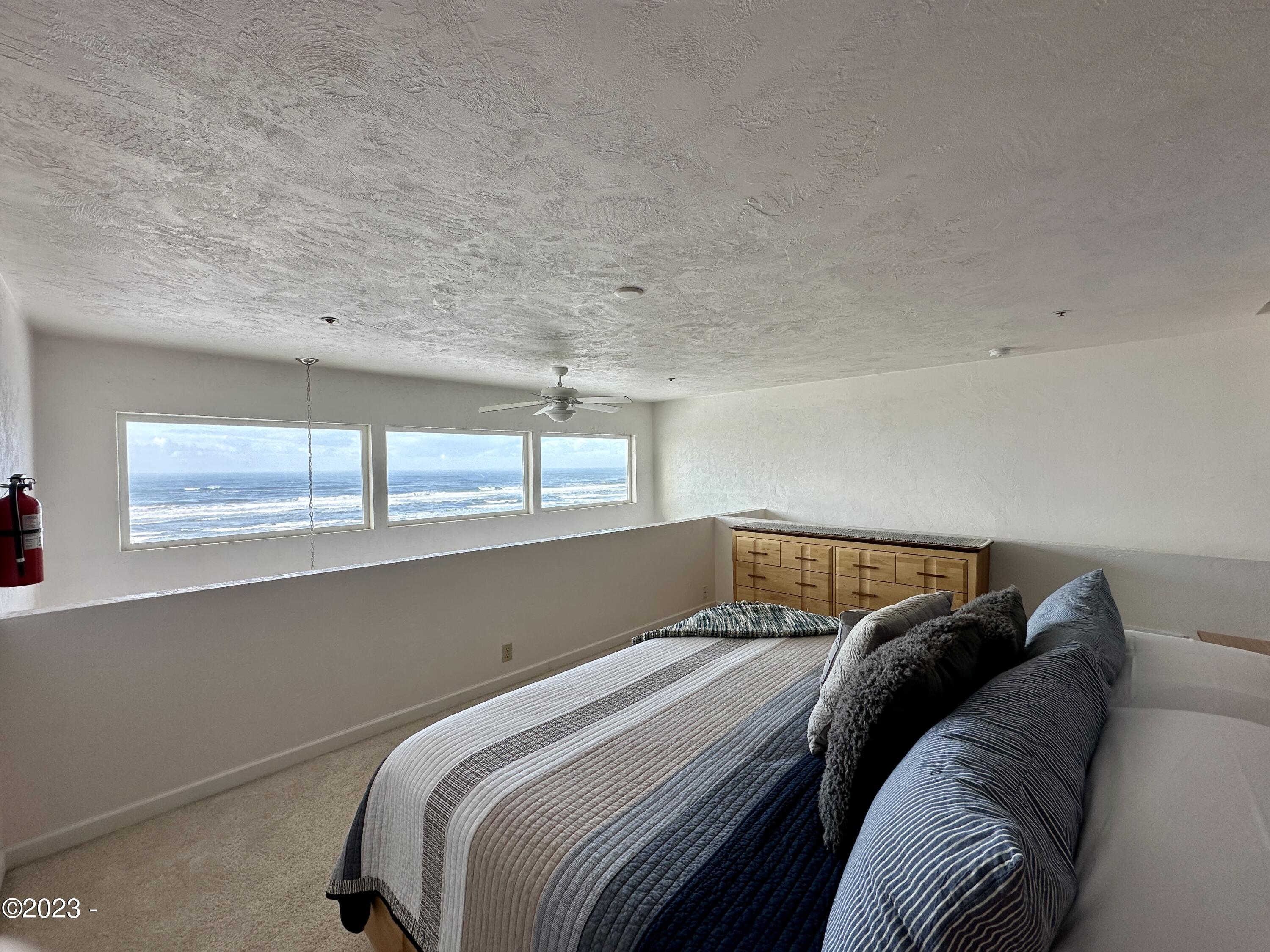 507 NW Alpine Street, 303