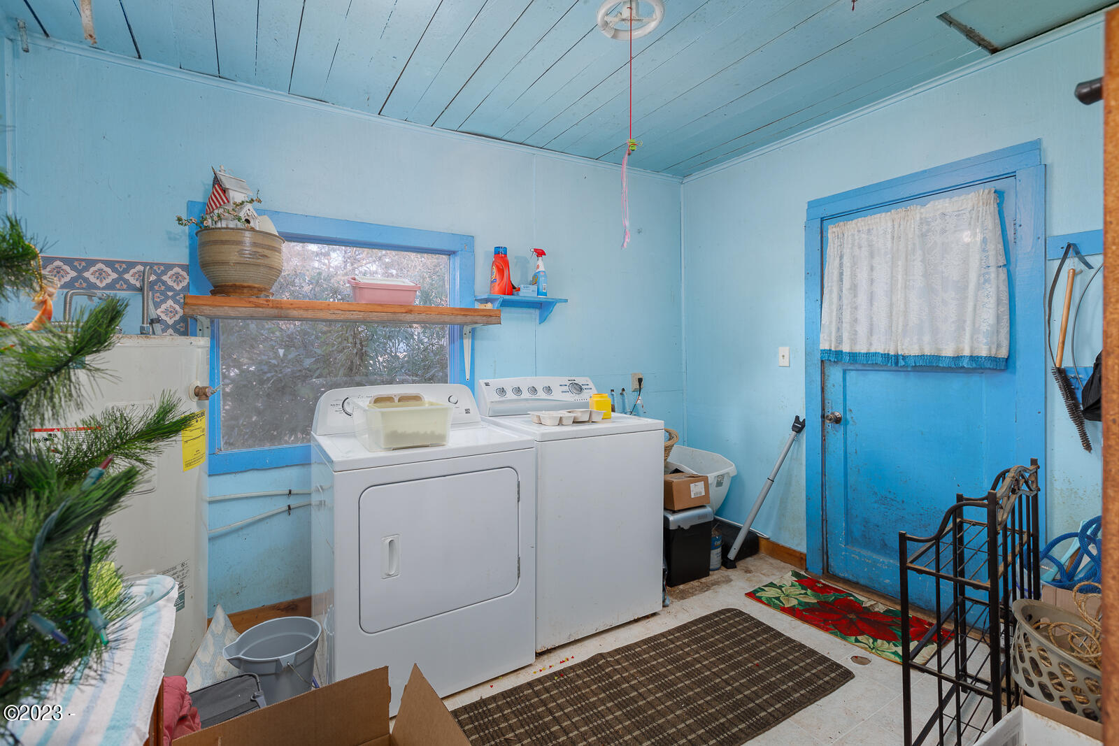 1040 SW Seabrook Lane