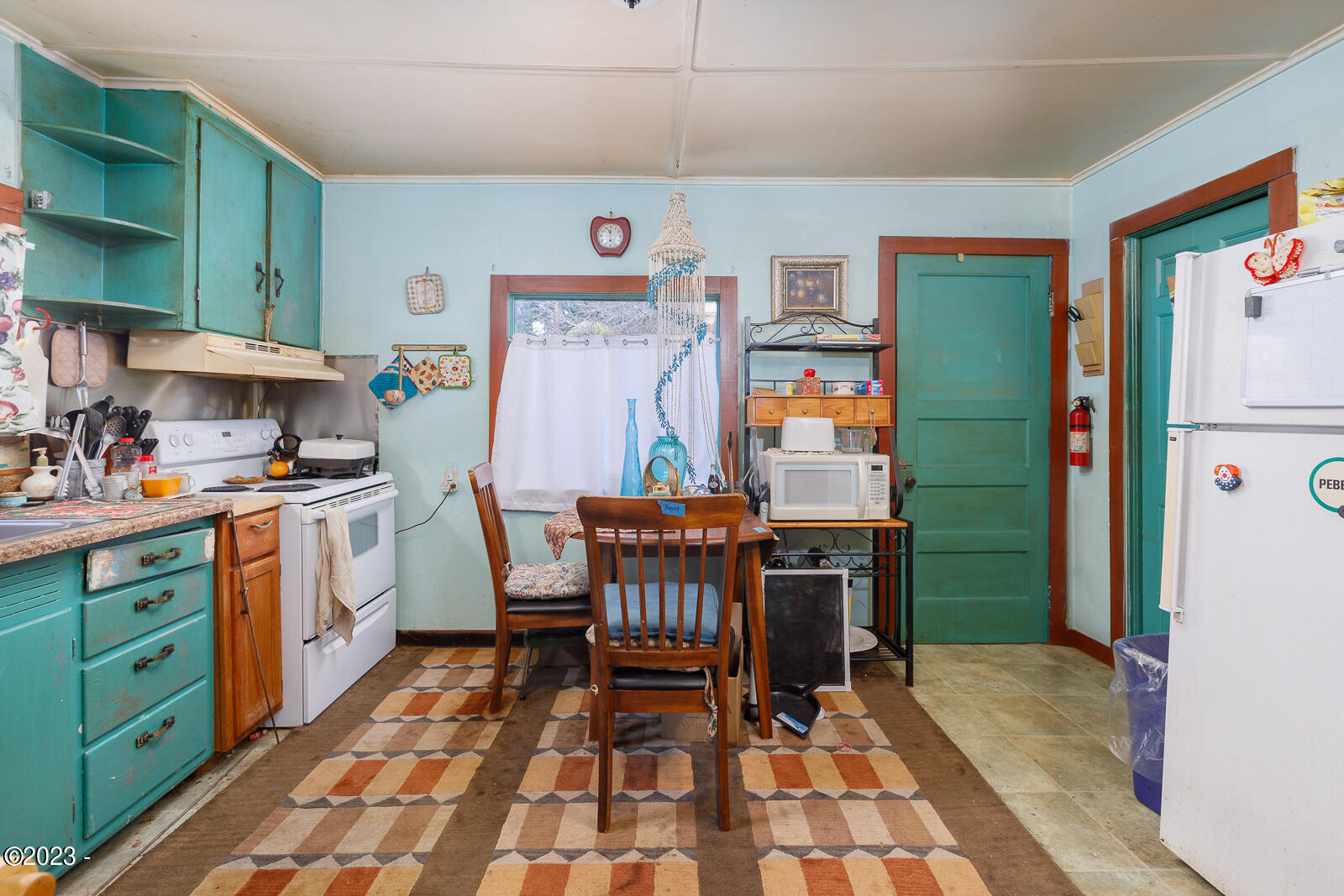 1040 SW Seabrook Lane