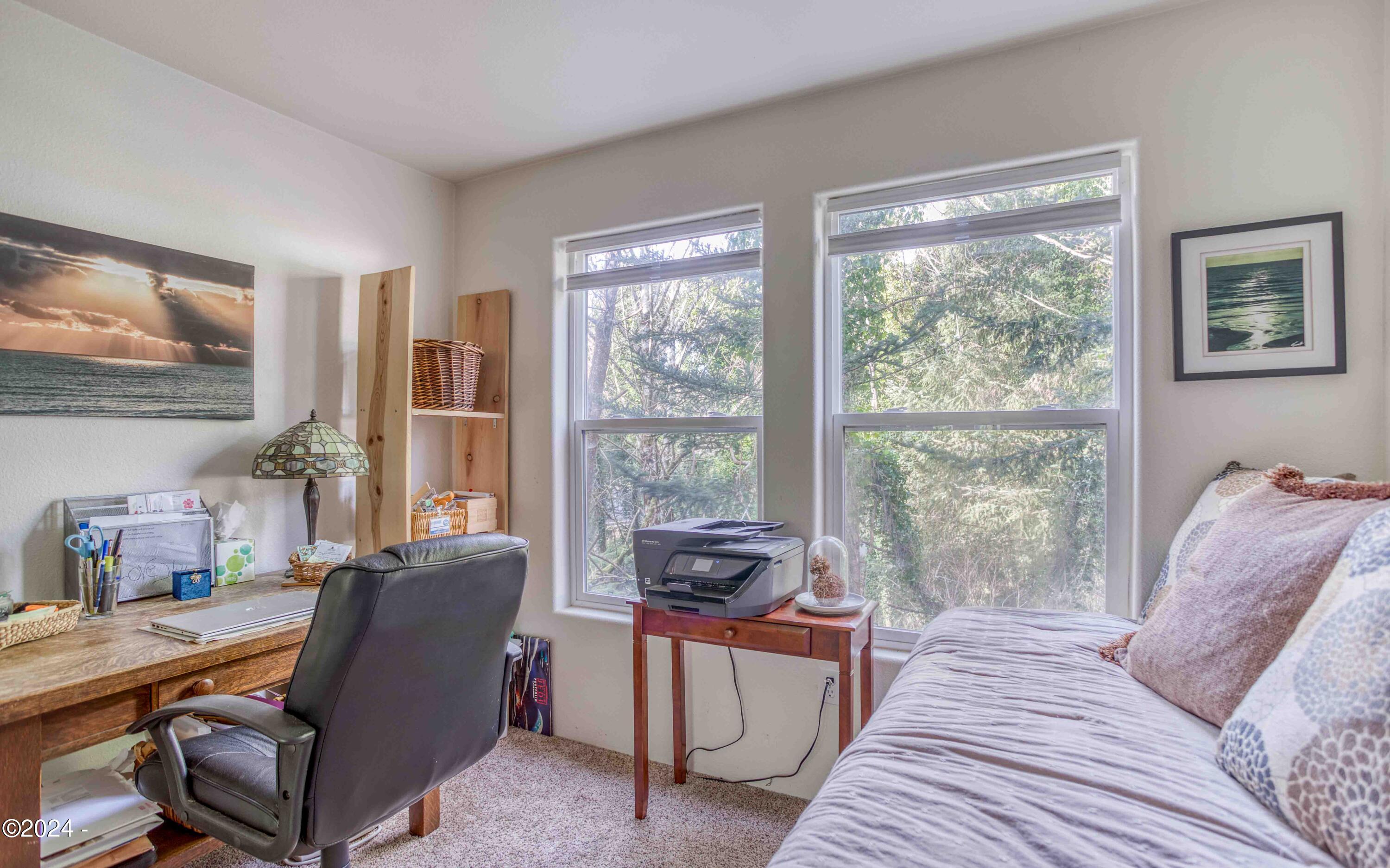 127 NE Shore Pine Court