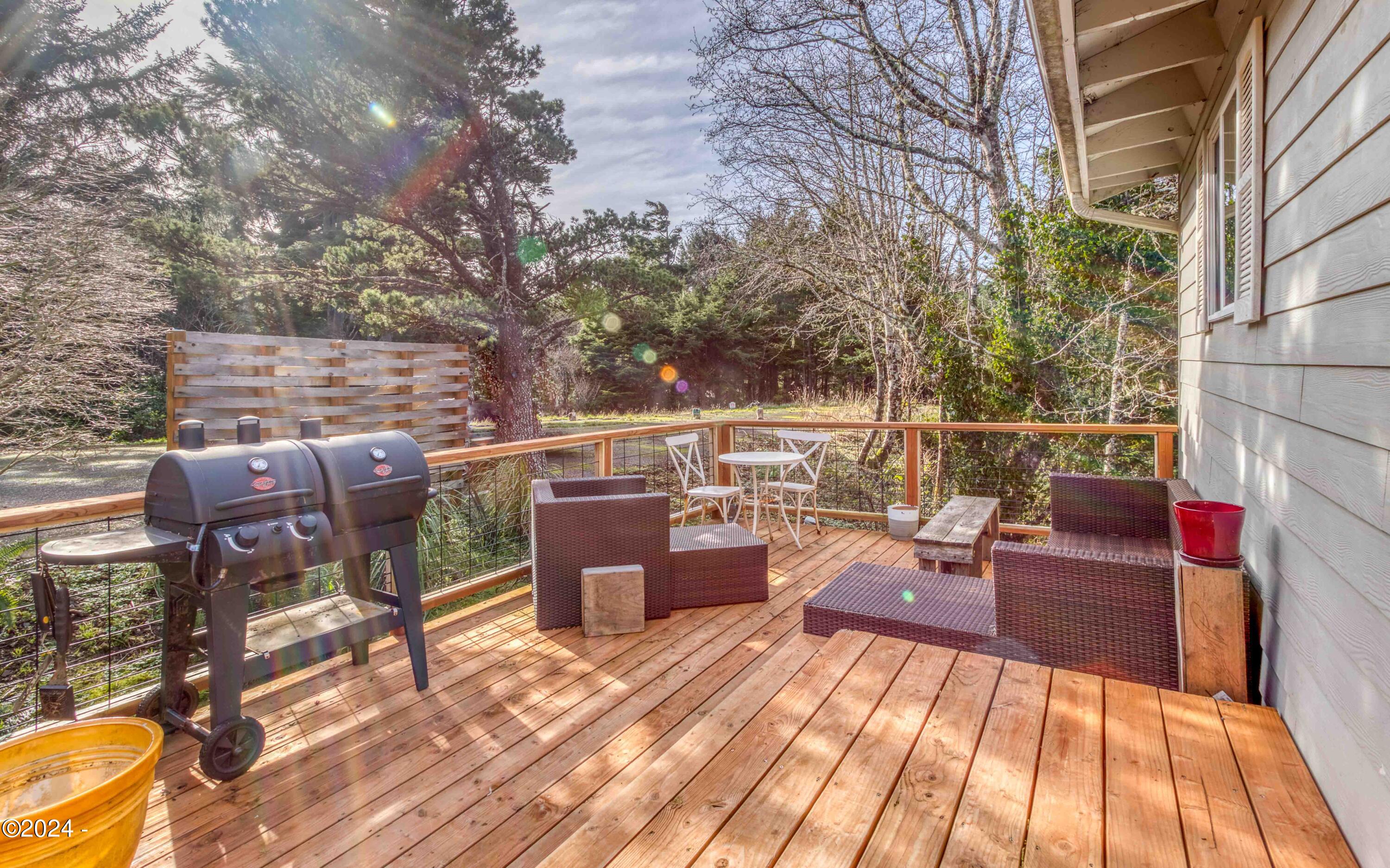 127 NE Shore Pine Court