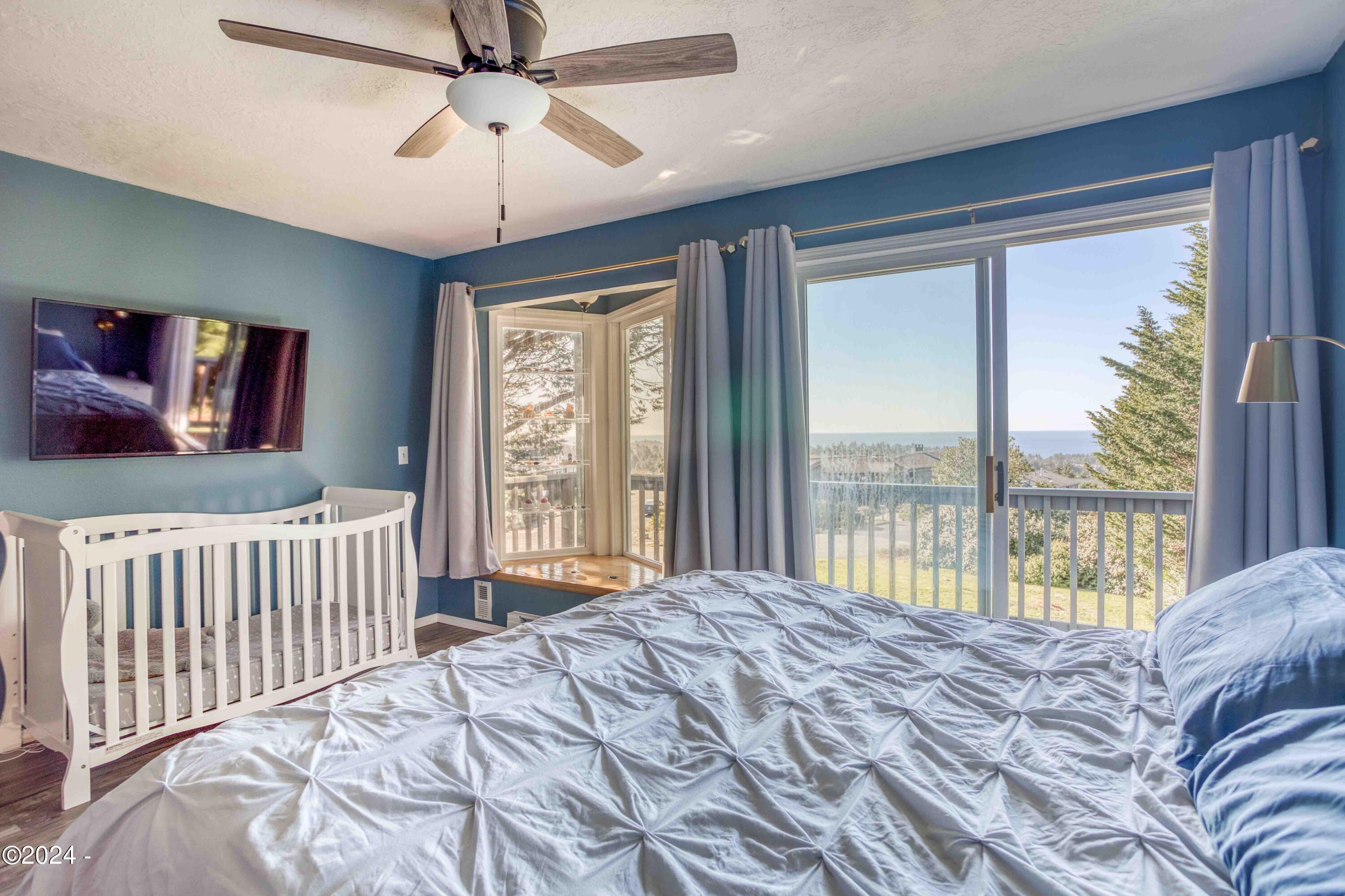 1110 NE Lakewood Drive