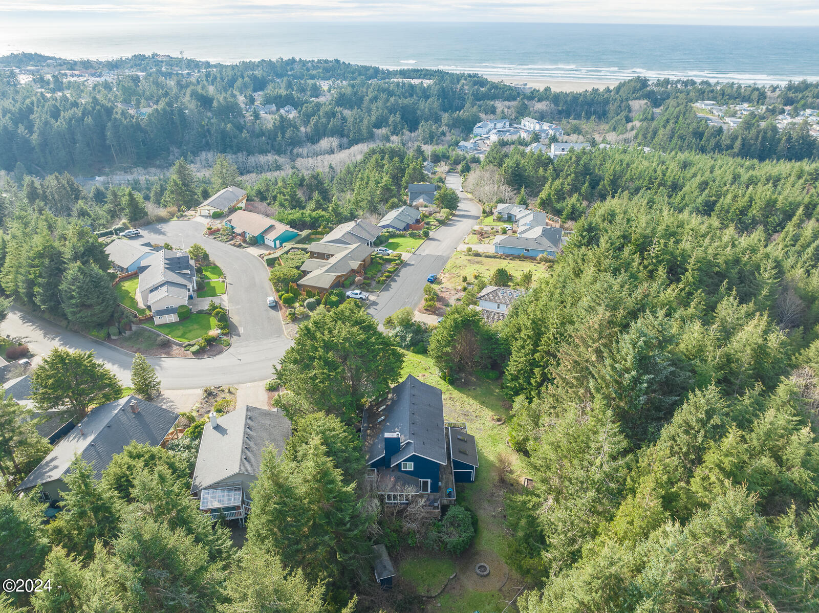 1110 NE Lakewood Drive