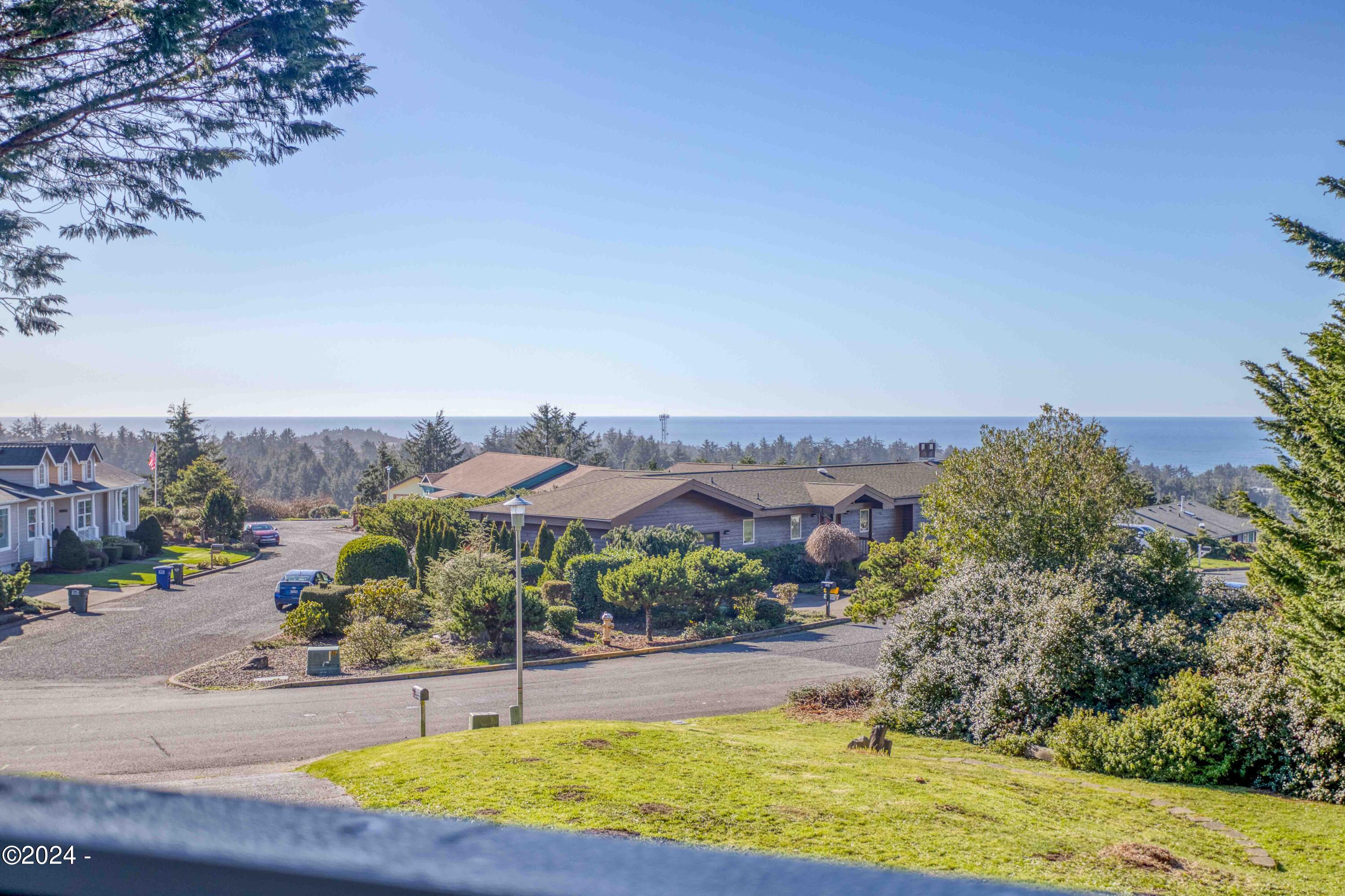 1110 NE Lakewood Drive