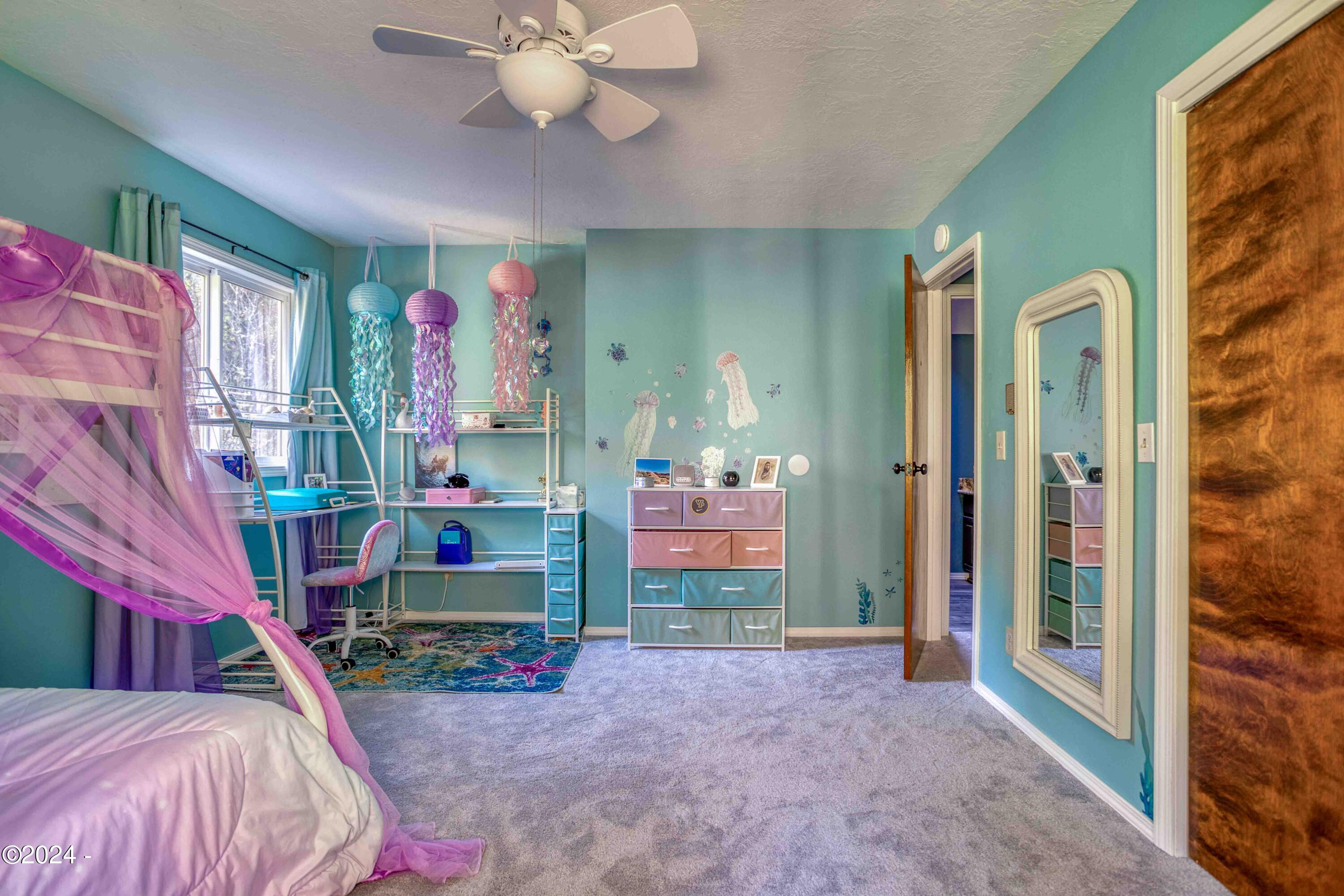 1110 NE Lakewood Drive