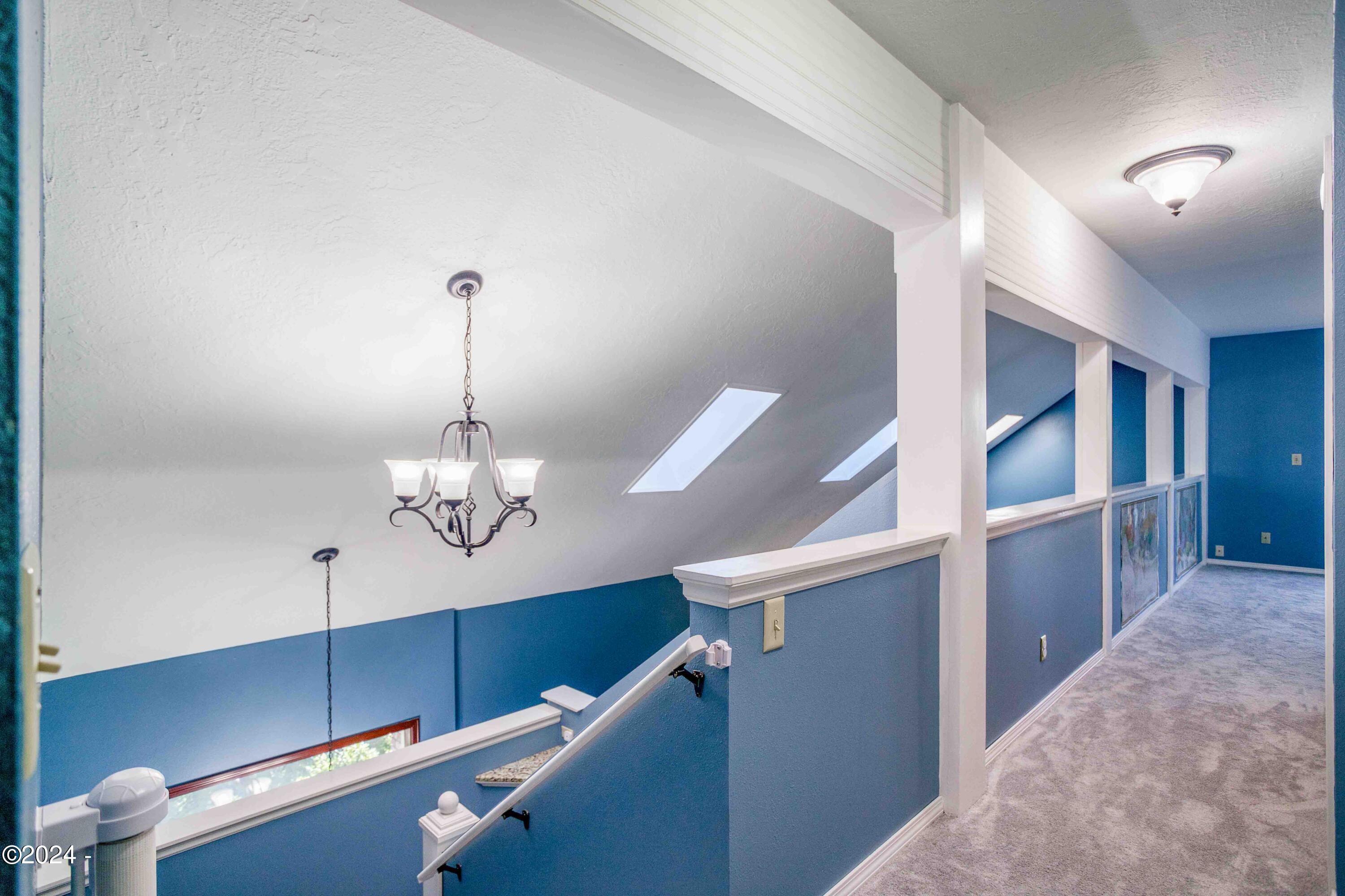 1110 NE Lakewood Drive