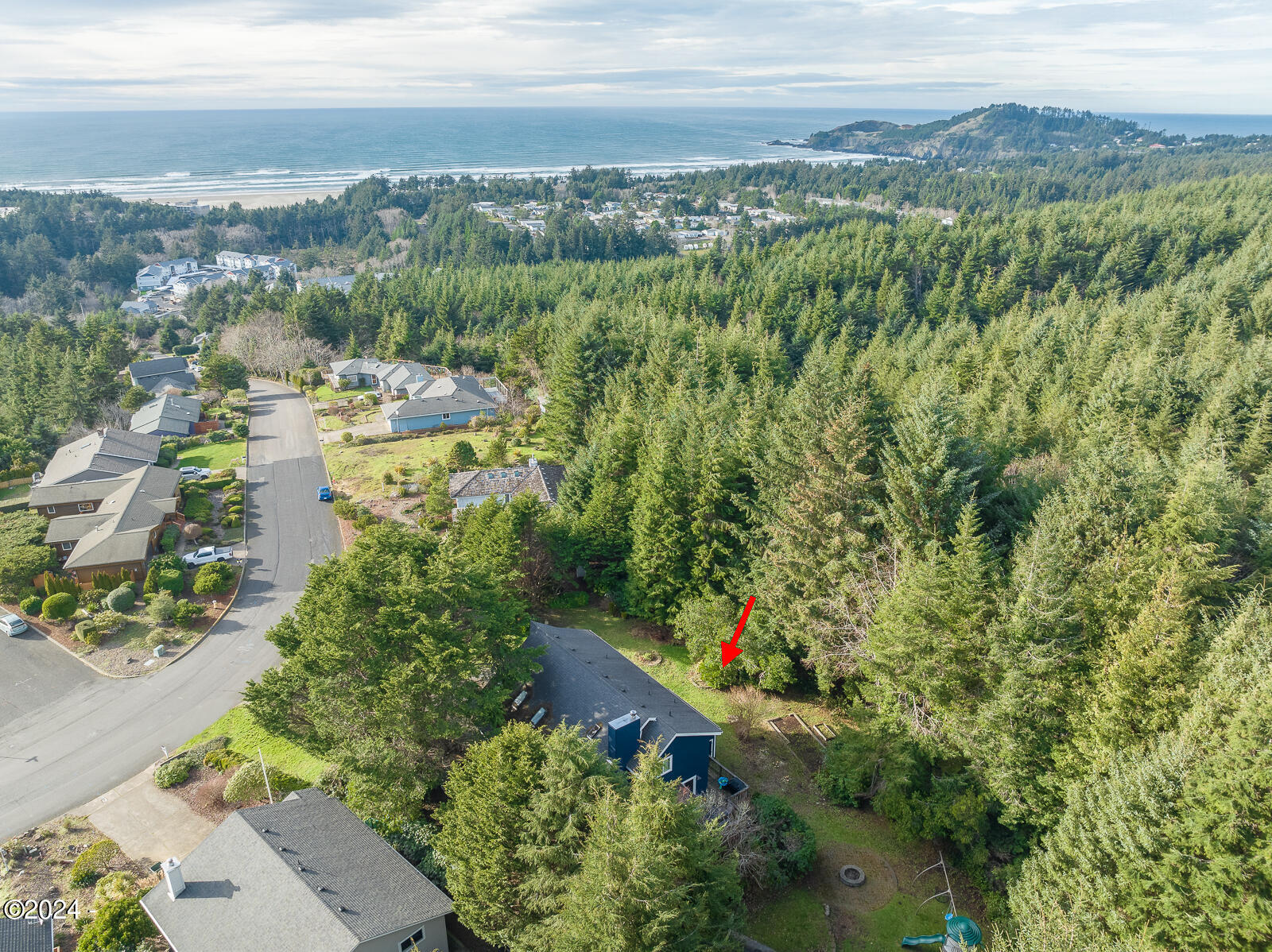 1110 NE Lakewood Drive