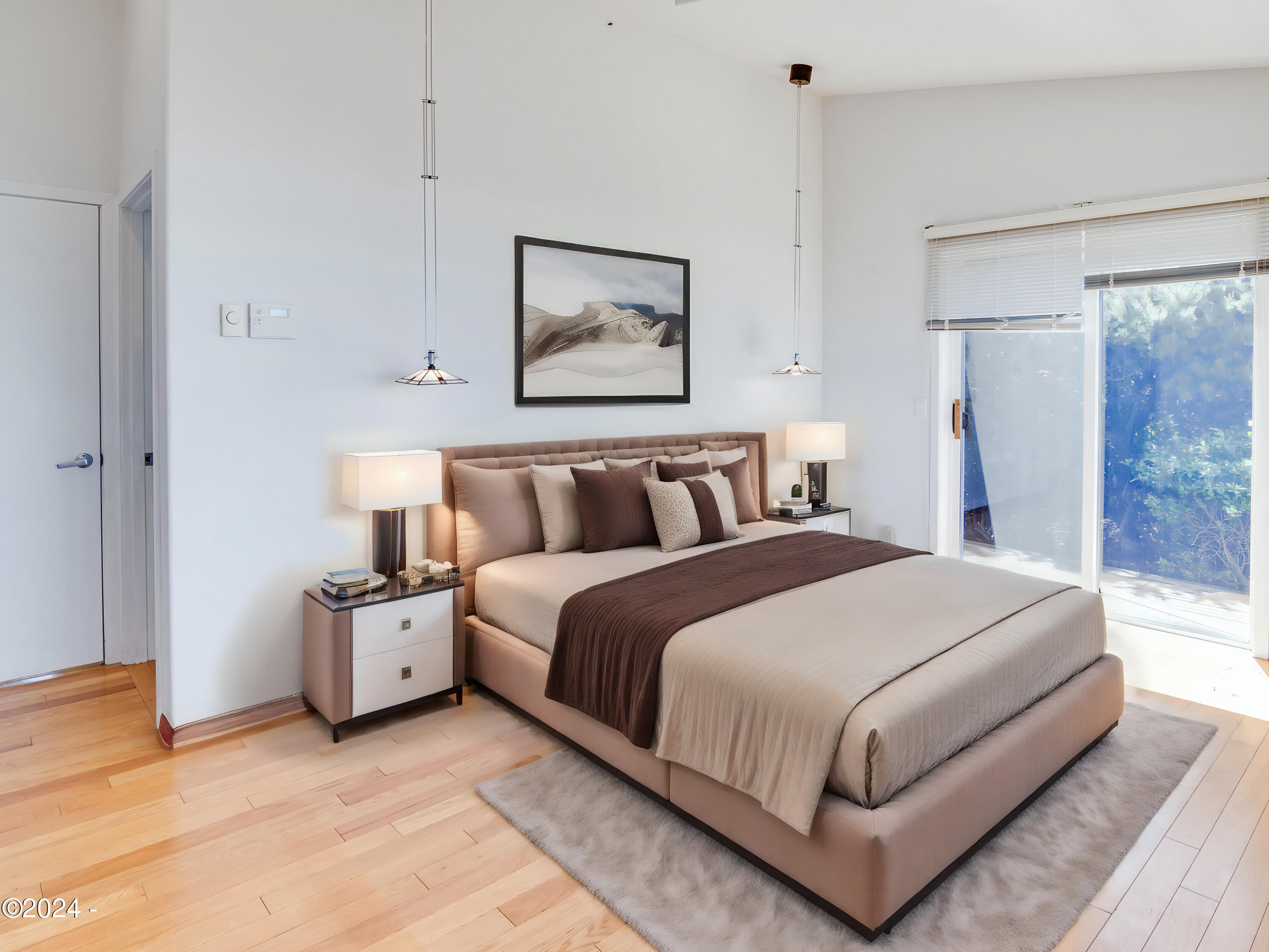 4377 NW Hidden Lake Loop