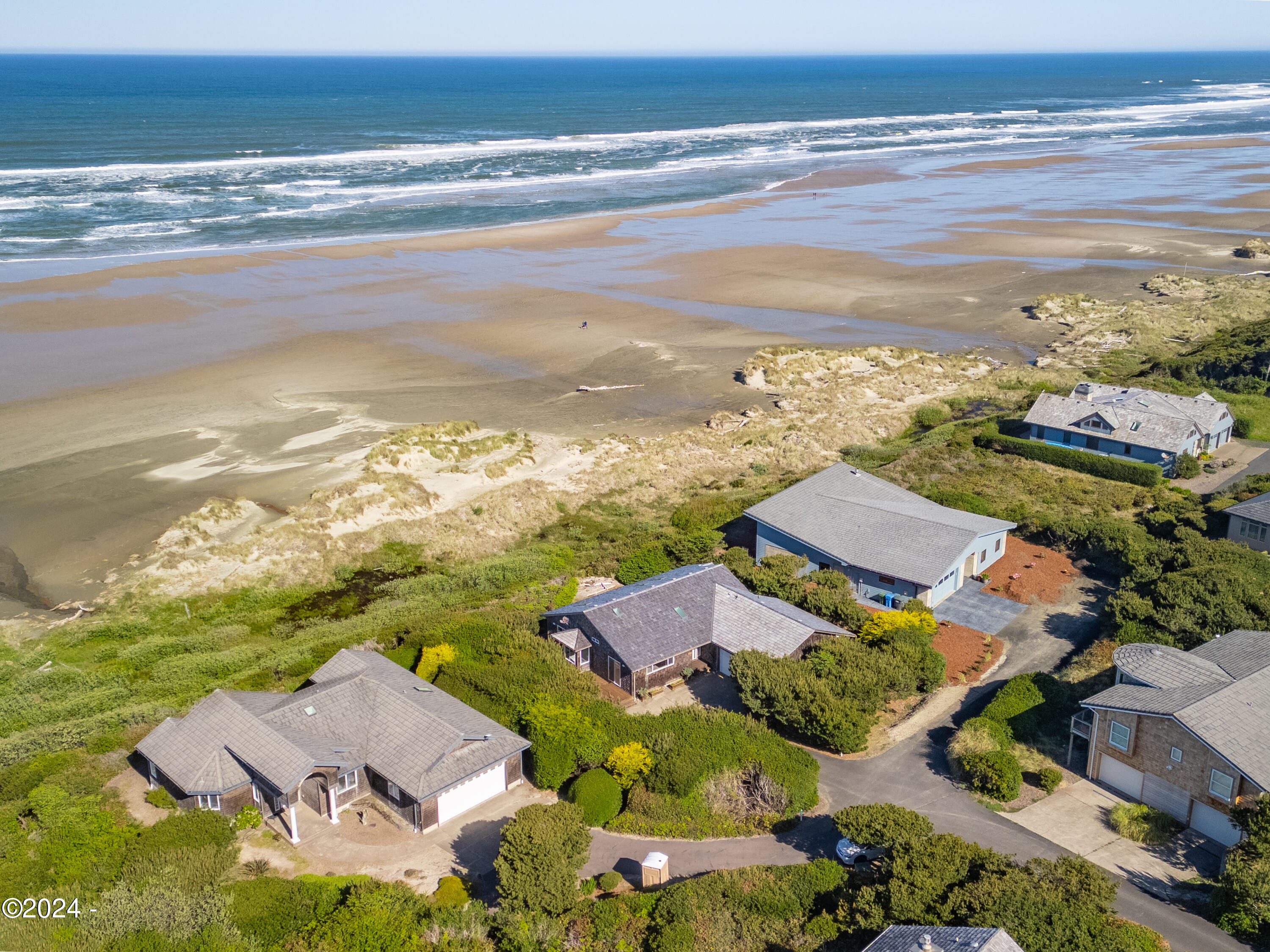 4377 NW Hidden Lake Loop