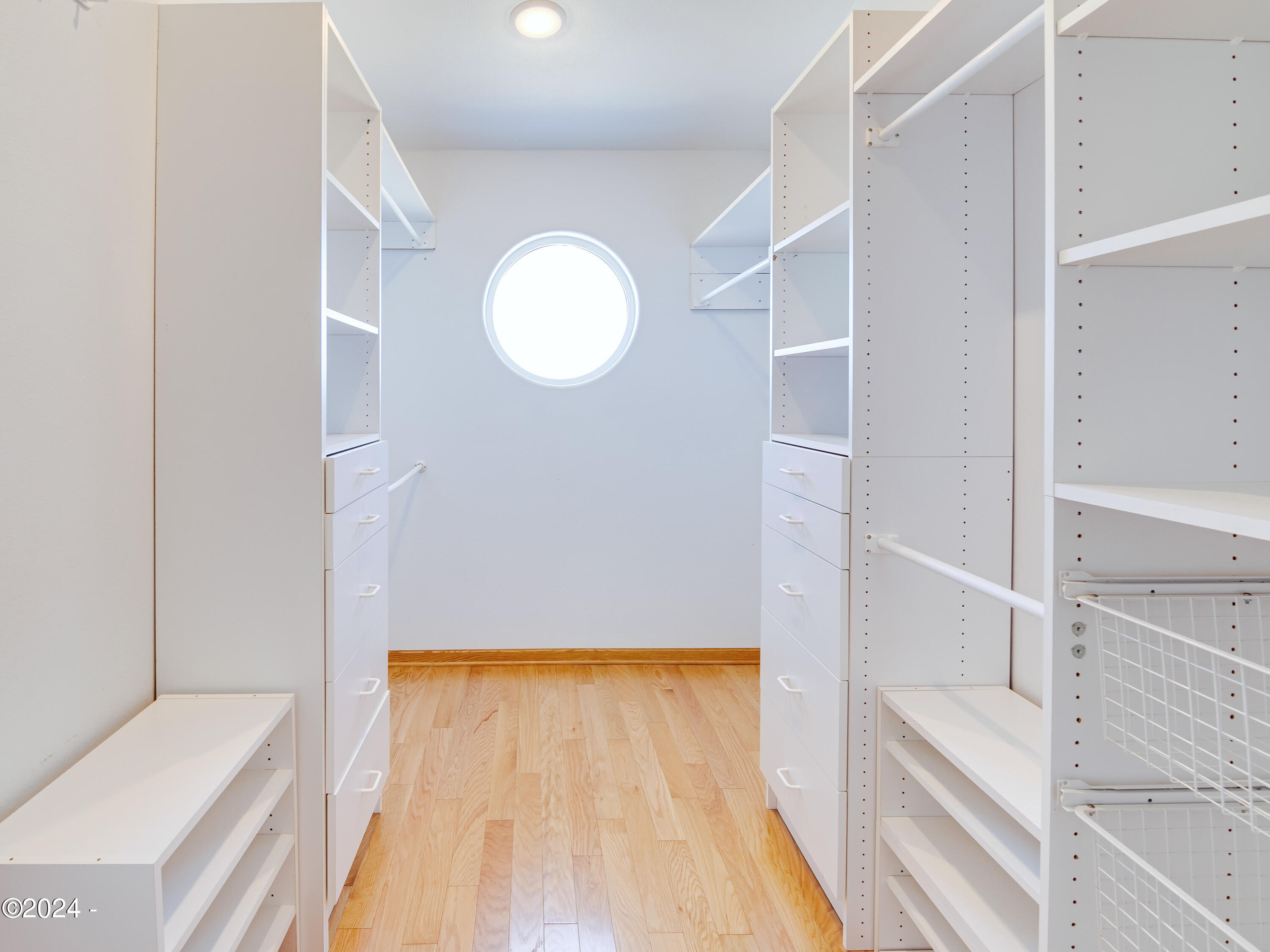 4377 NW Hidden Lake Loop