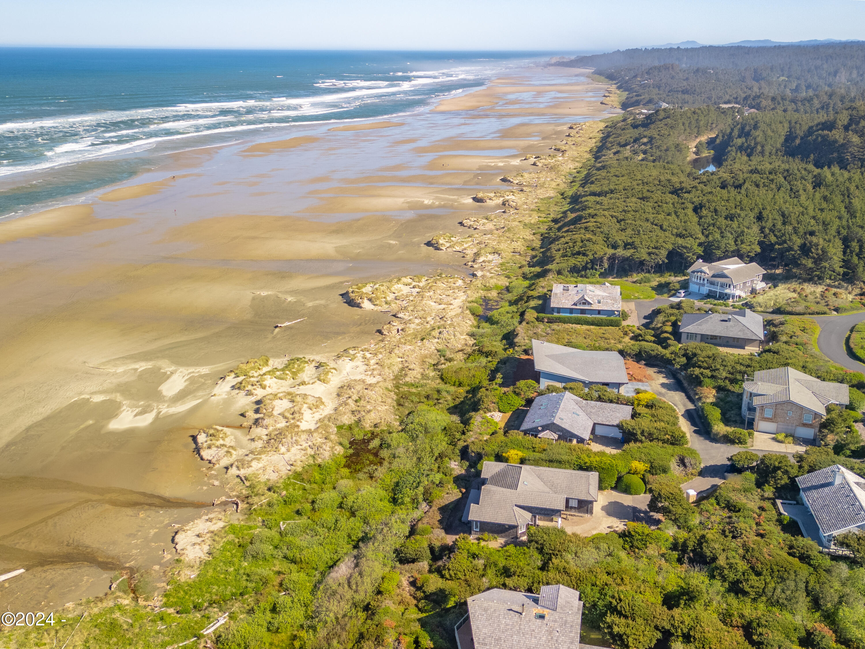 4377 NW Hidden Lake Loop