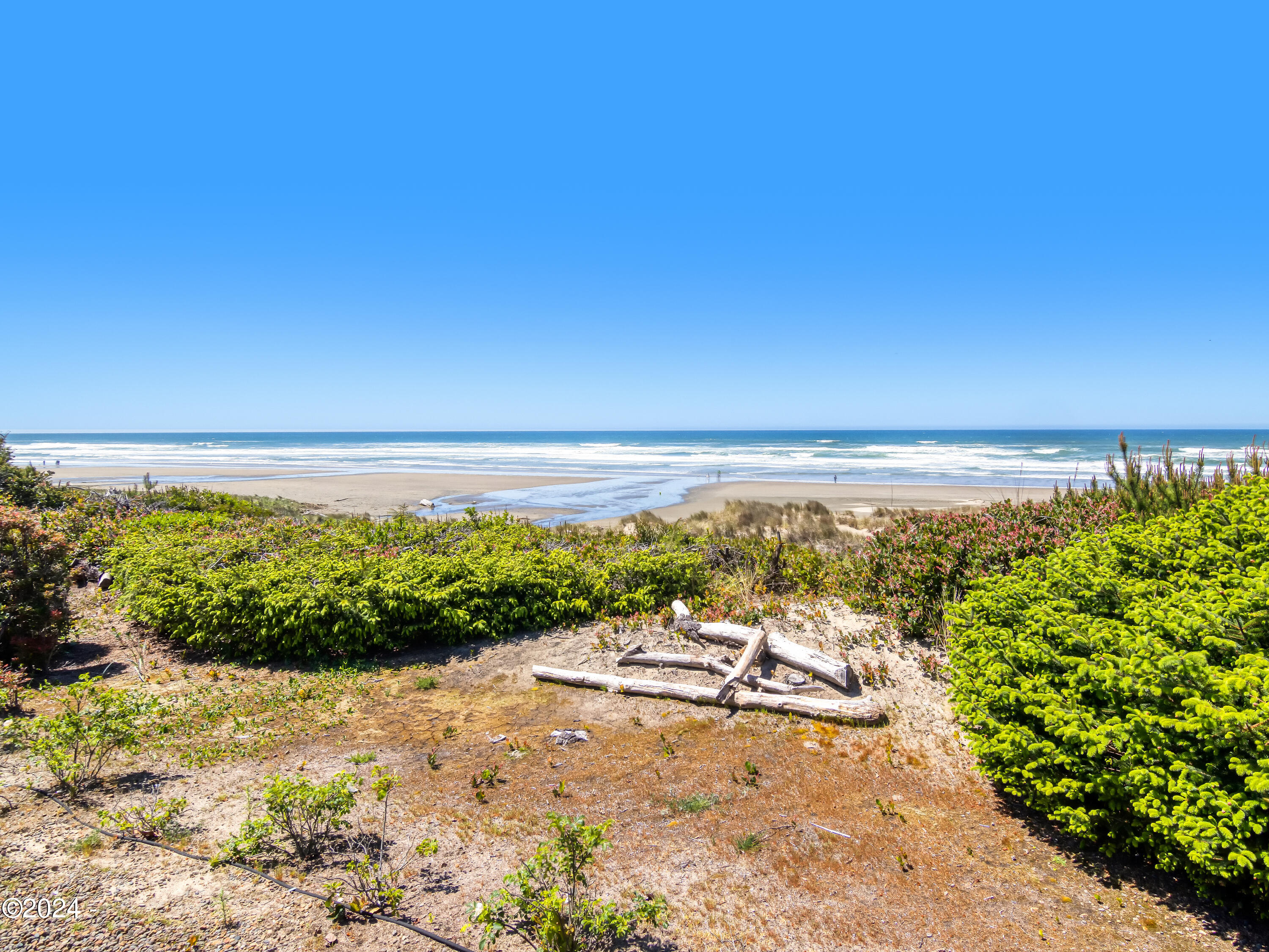 4377 NW Hidden Lake Loop