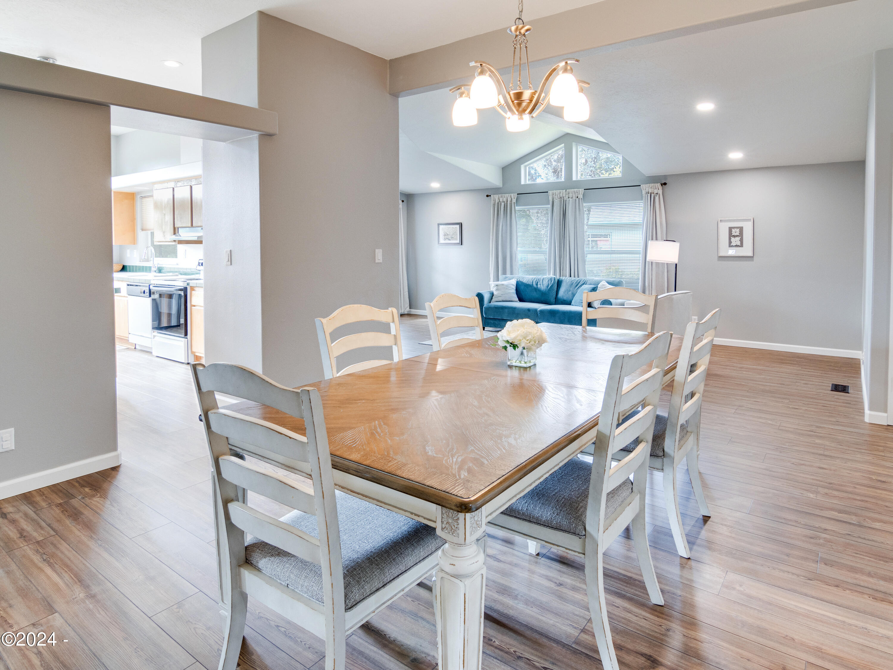 1112 NE Fogarty Street