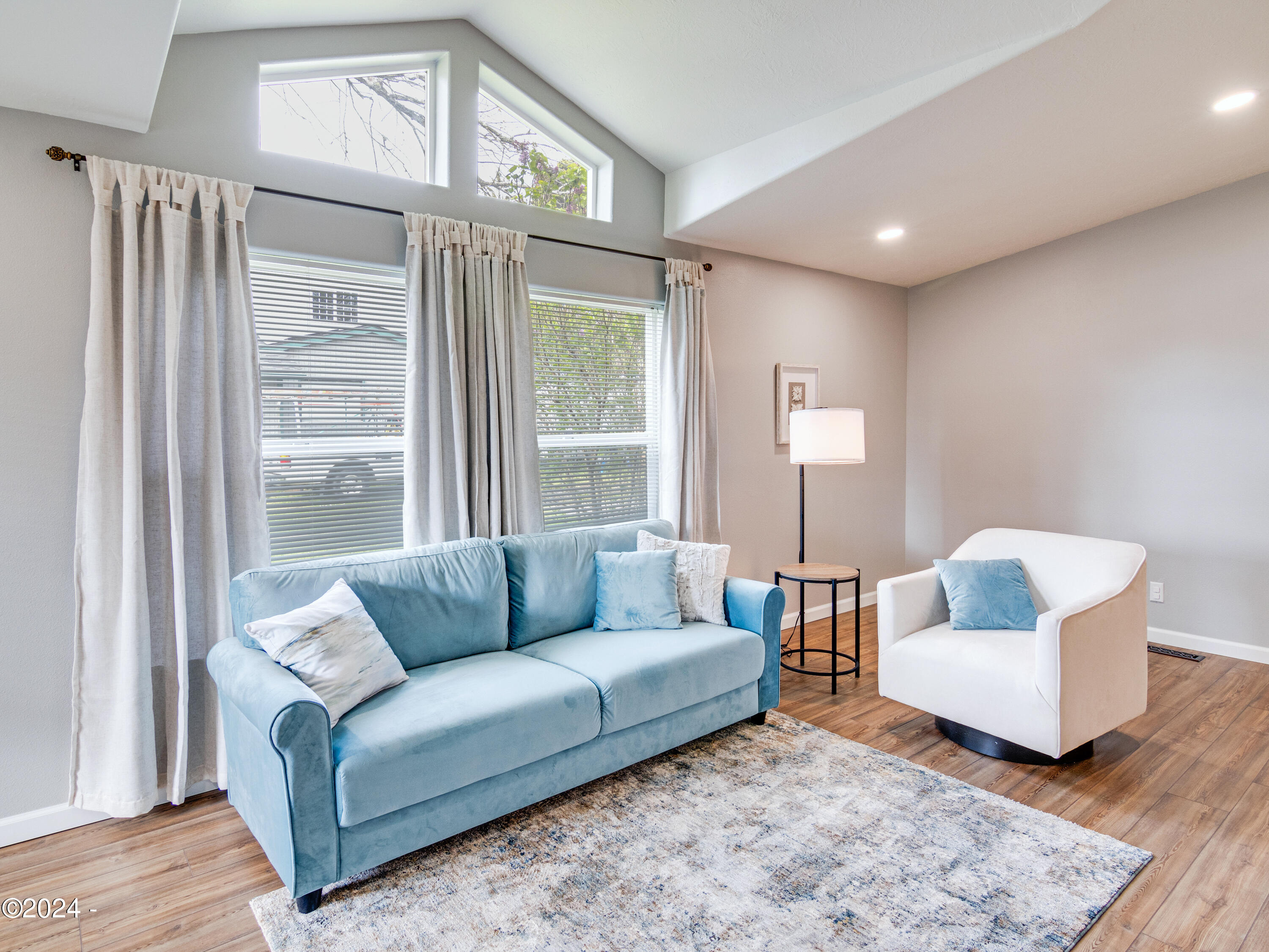 1112 NE Fogarty Street