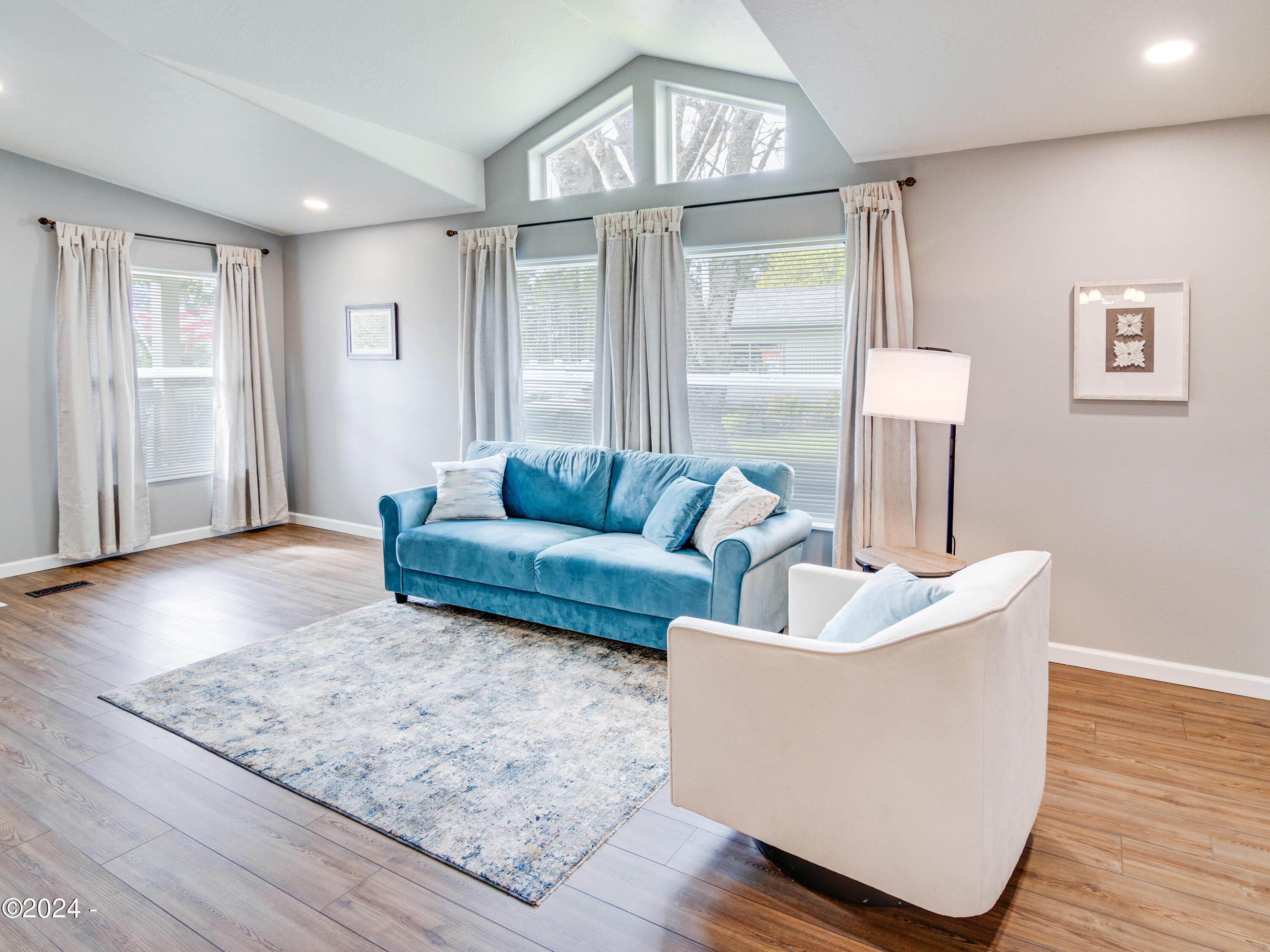 1112 NE Fogarty Street