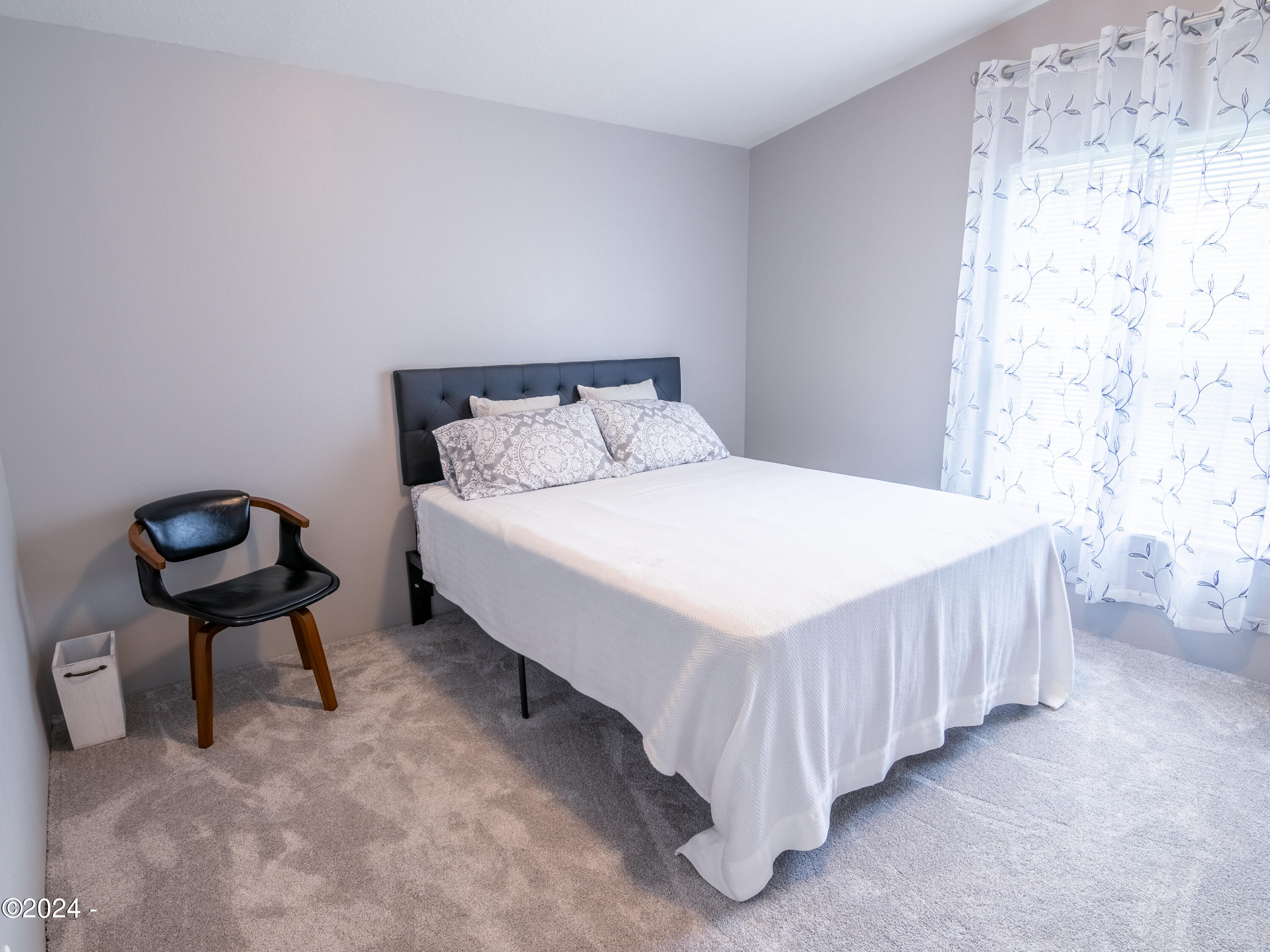 1112 NE Fogarty Street