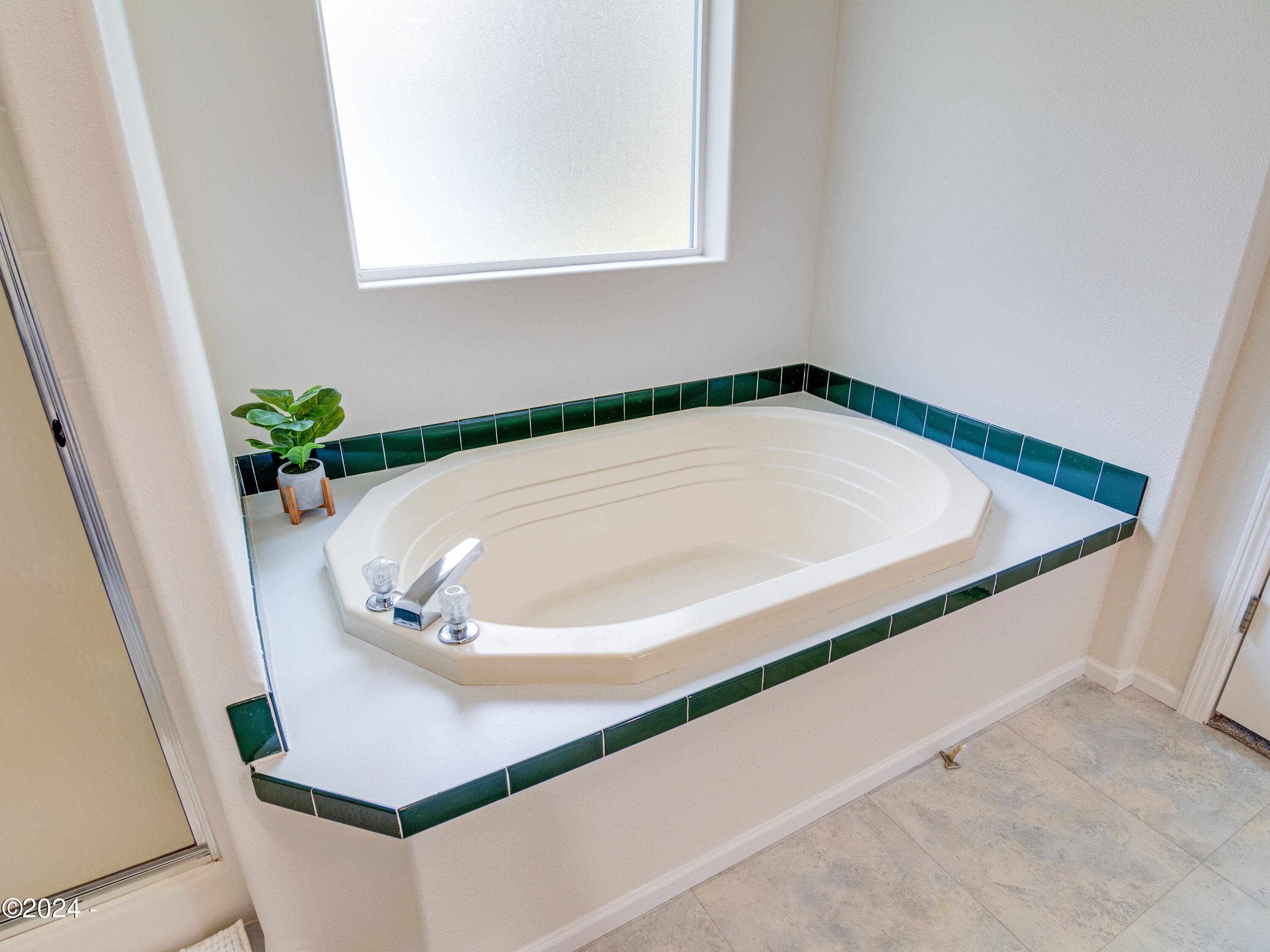 1112 NE Fogarty Street