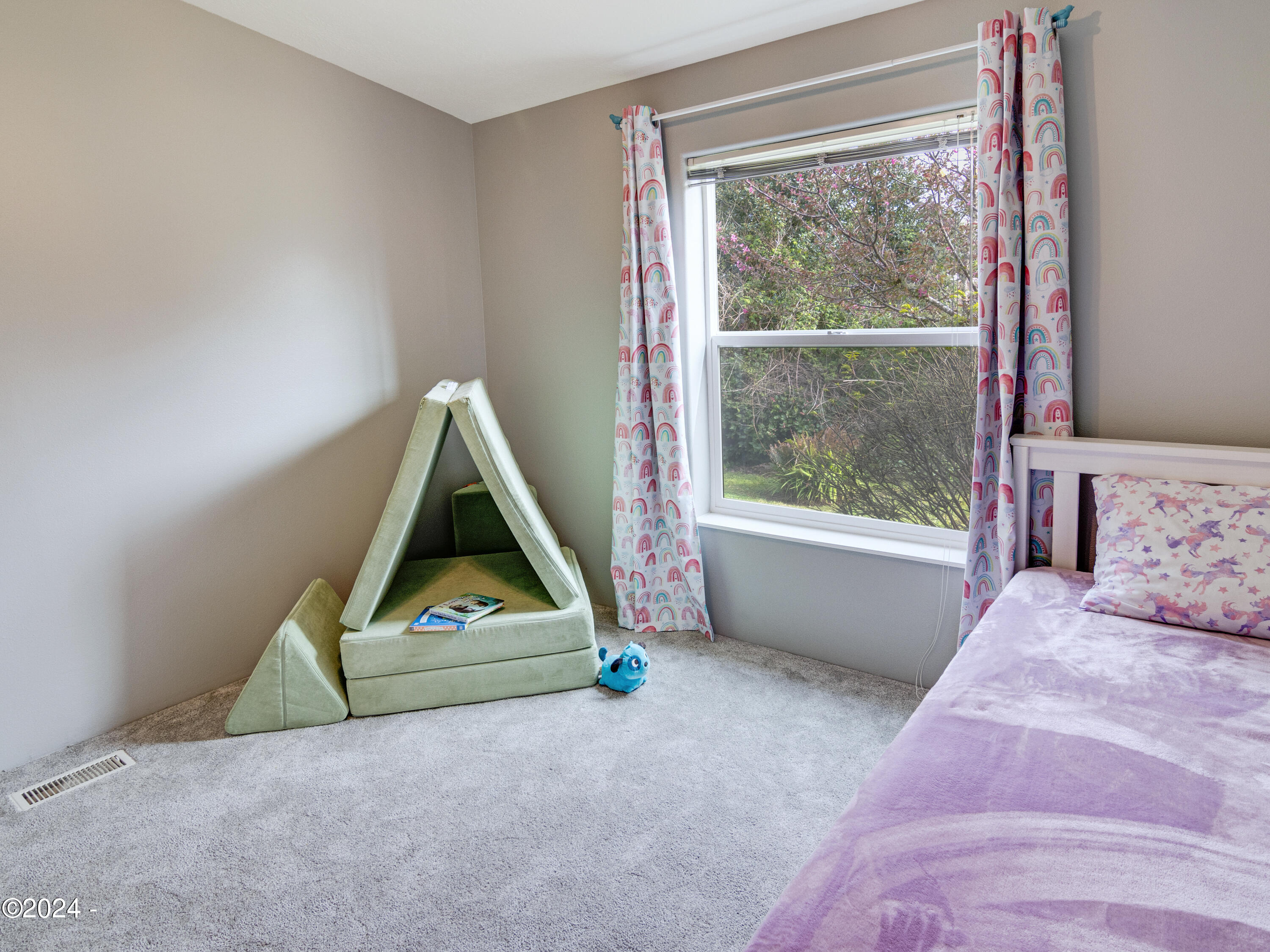 1112 NE Fogarty Street