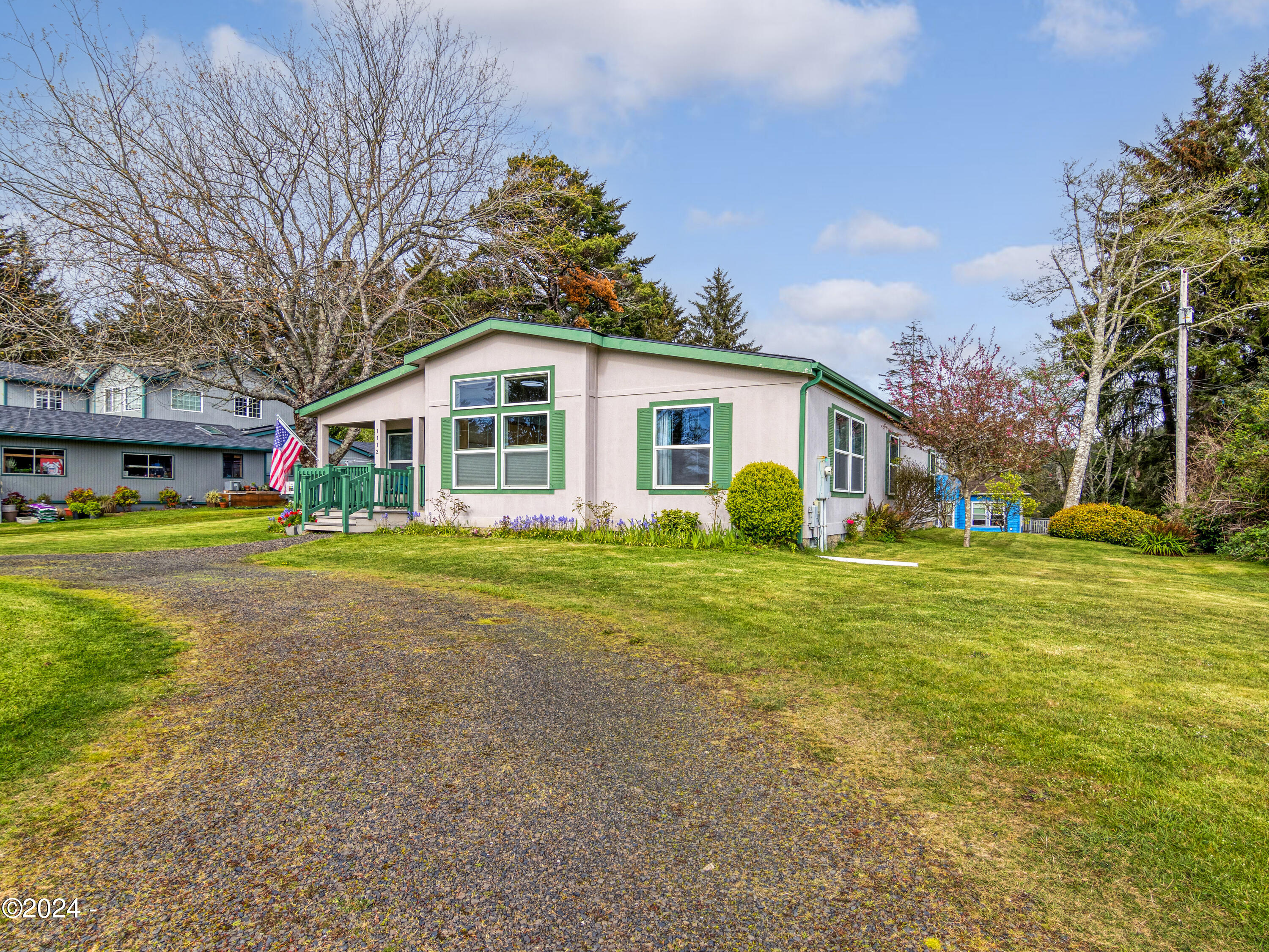 1112 NE Fogarty Street