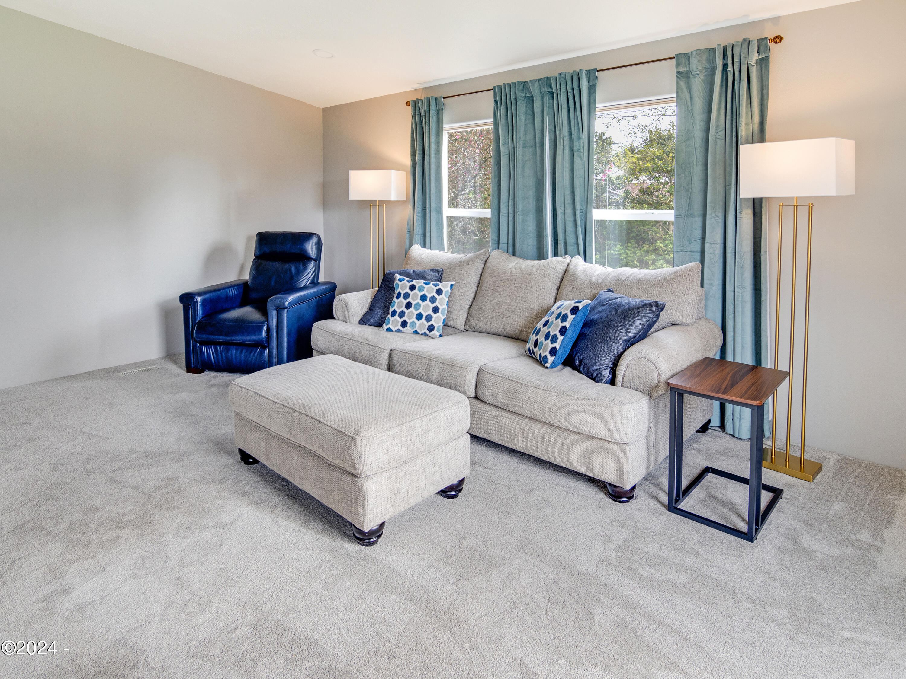 1112 NE Fogarty Street