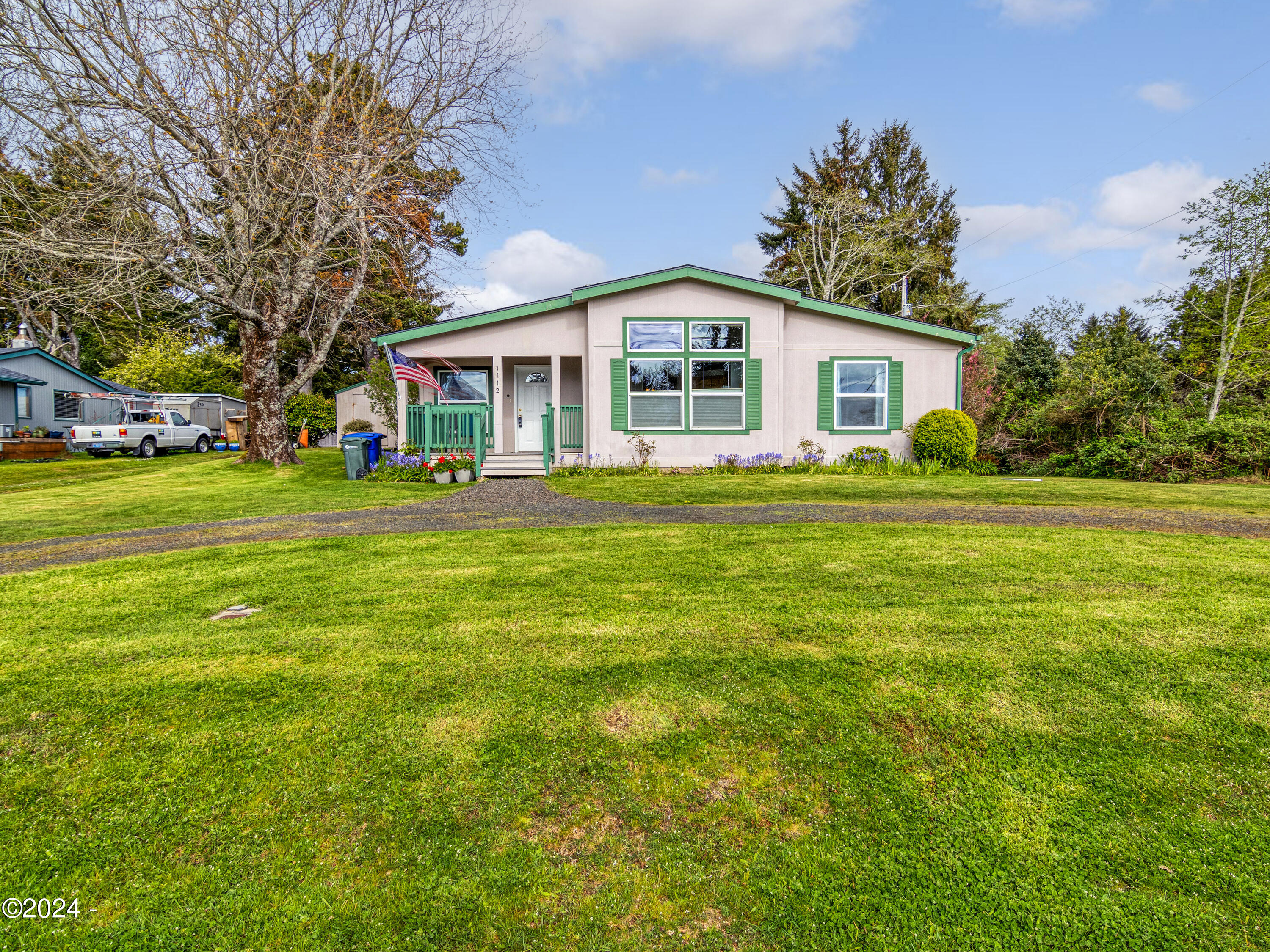 1112 NE Fogarty Street