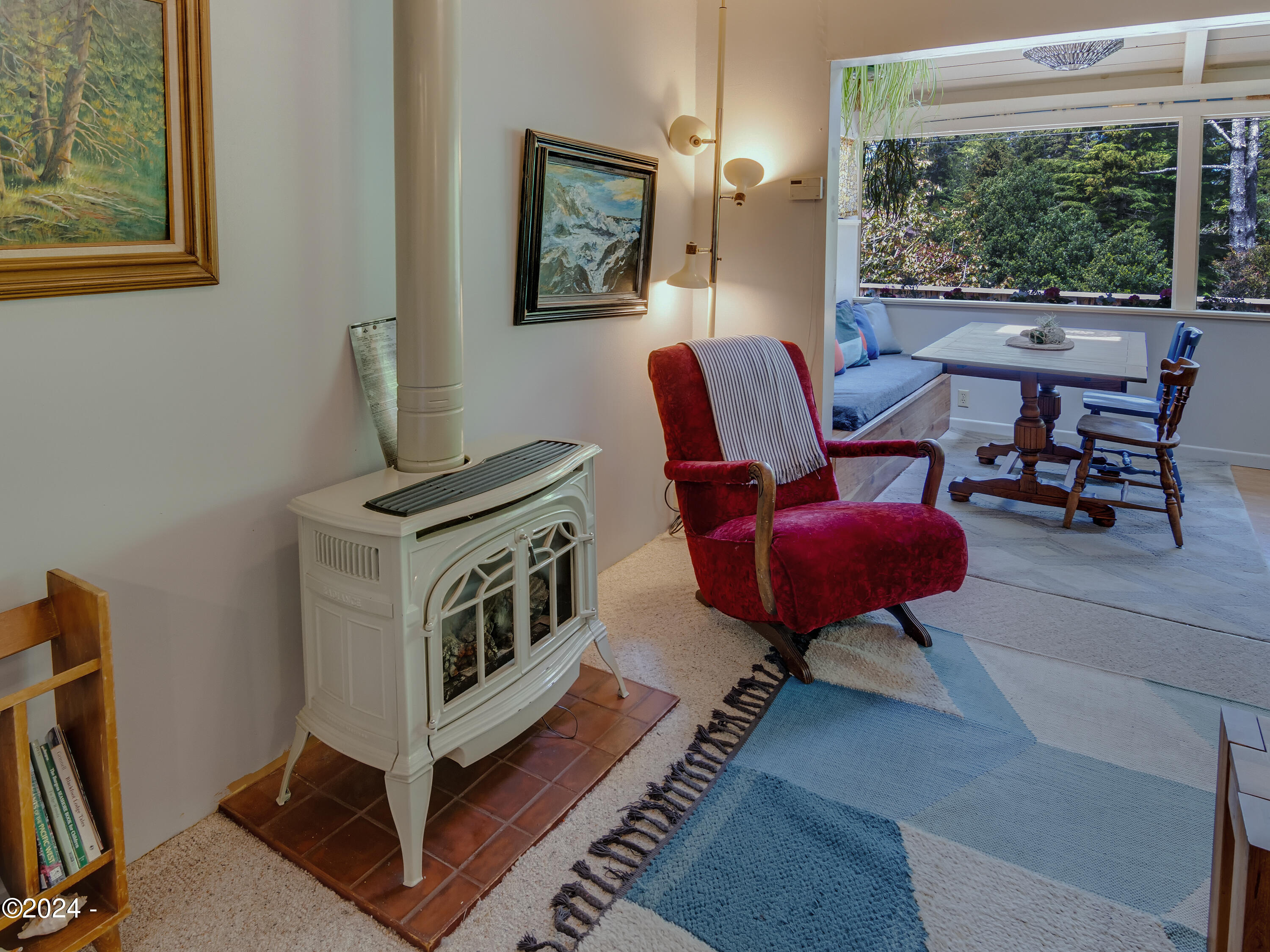 550 NE California Street