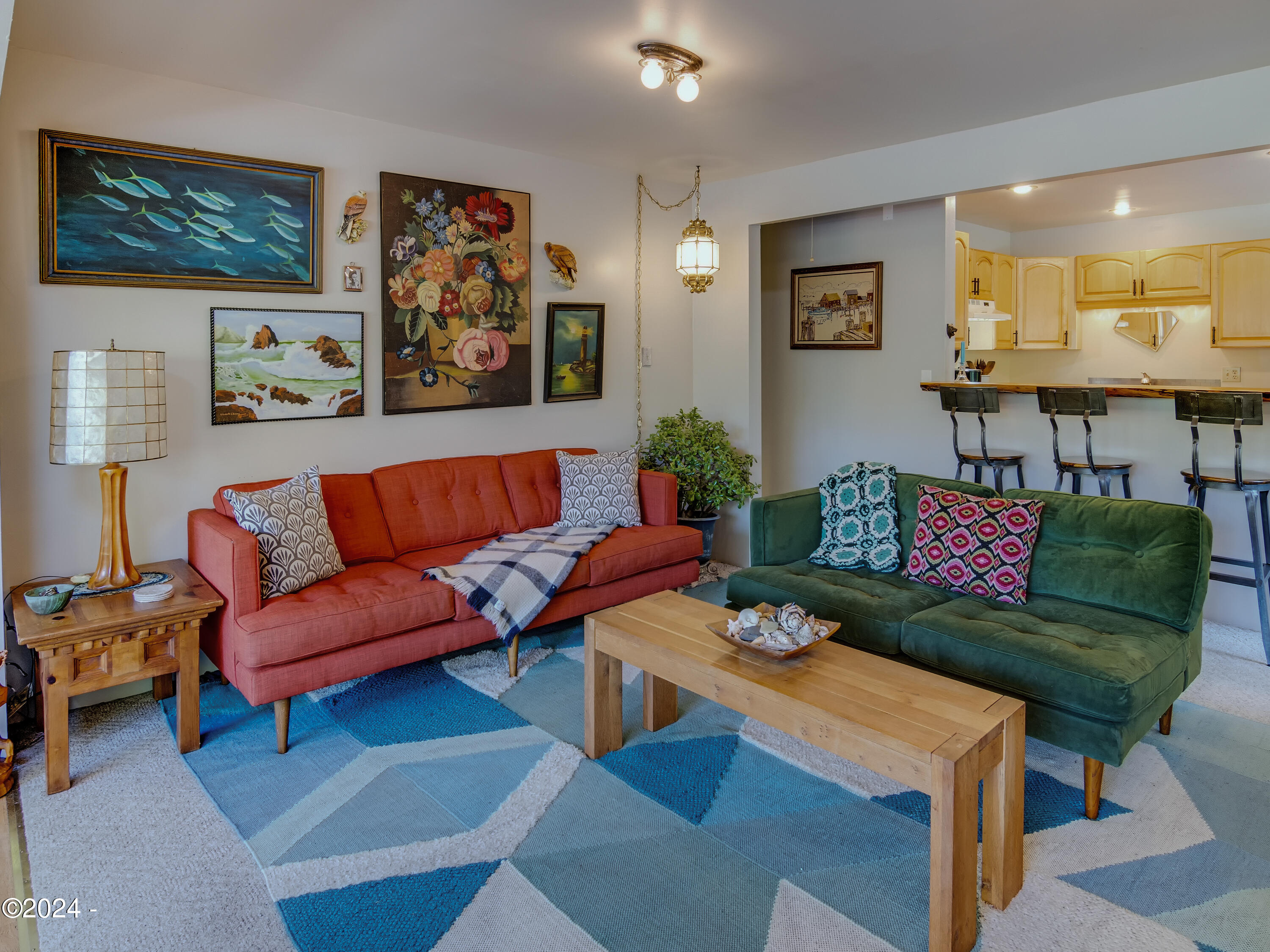 550 NE California Street