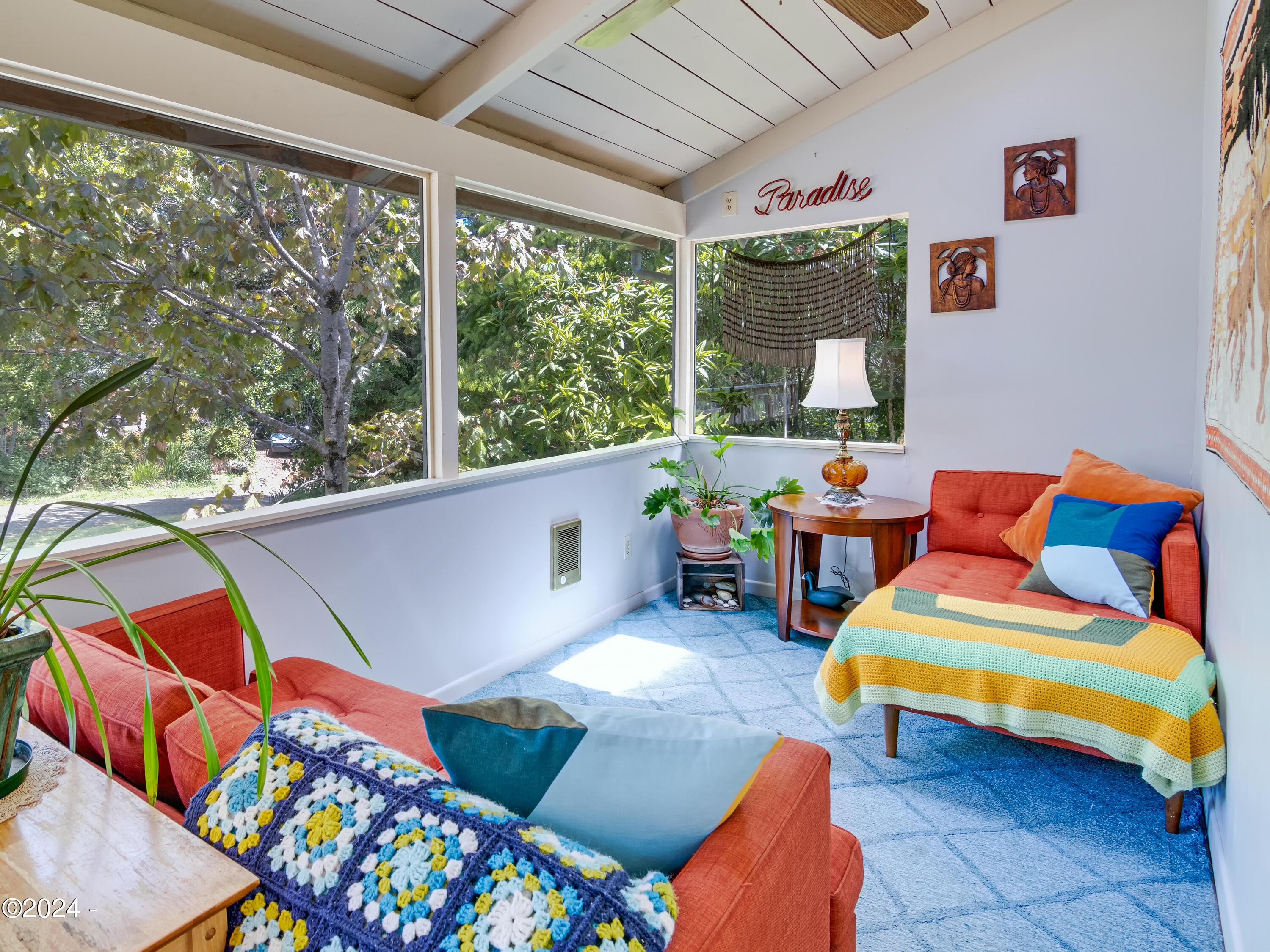 550 NE California Street