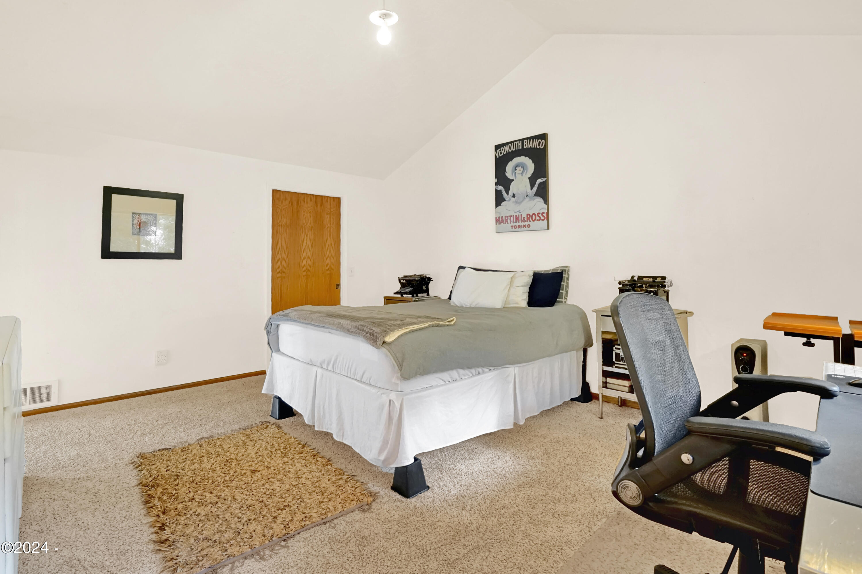 1713 NW Bayshore Drive