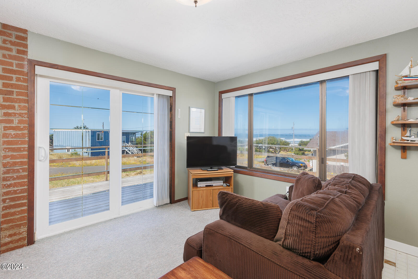 1910 NW Cruiser Street