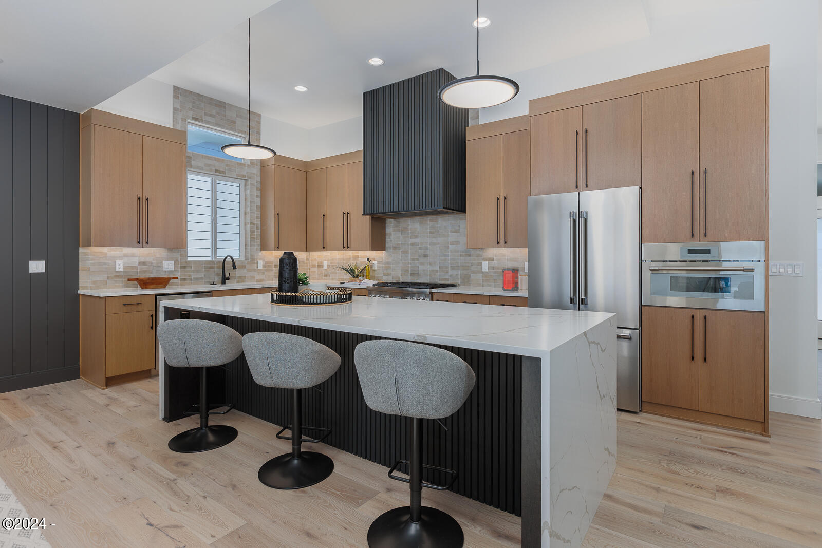 1515 NW Spring Street