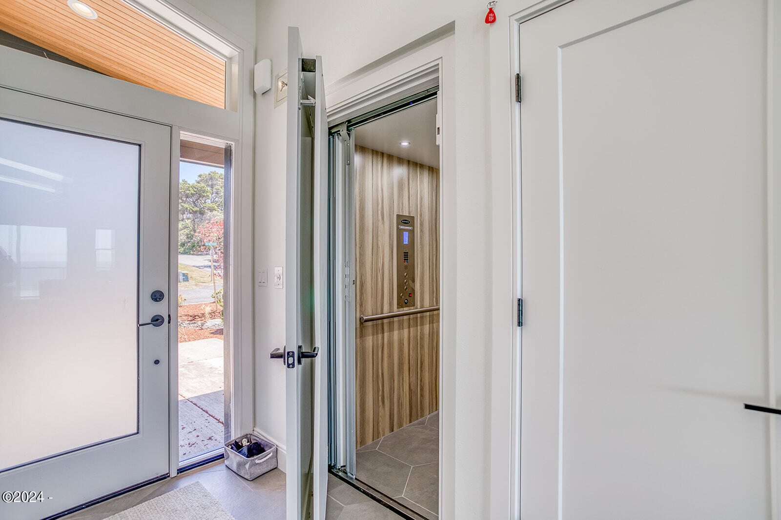 1515 NW Spring Street