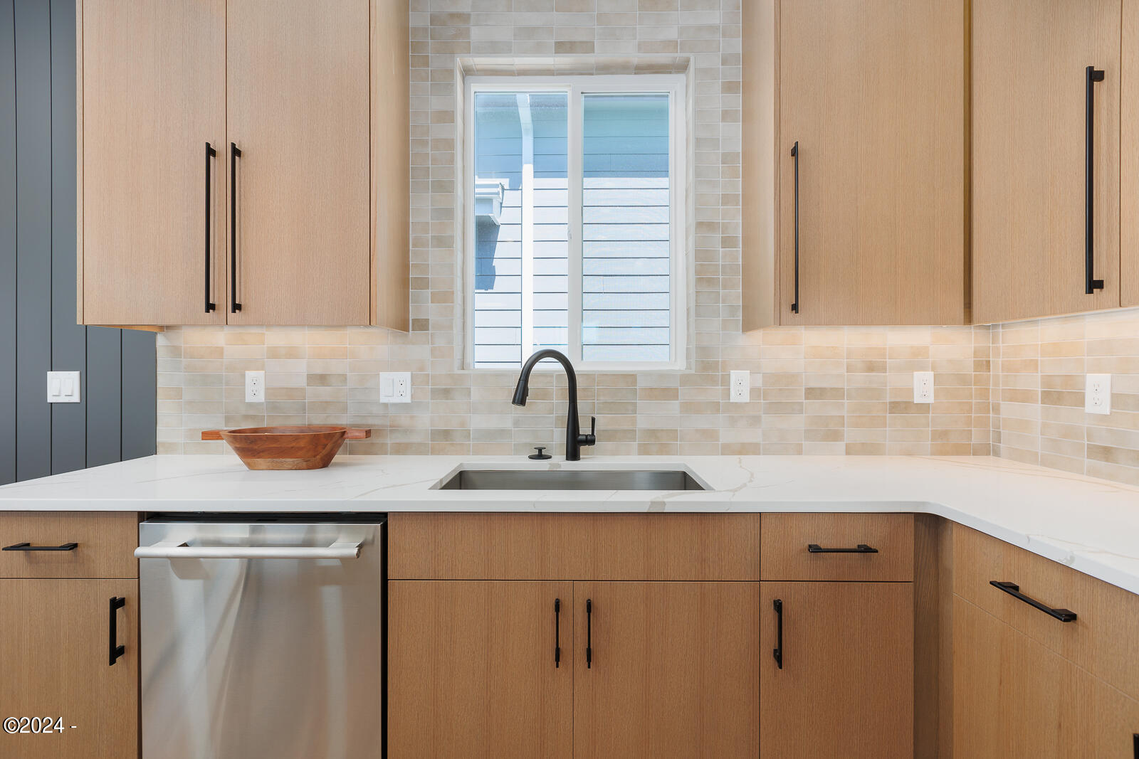 1515 NW Spring Street