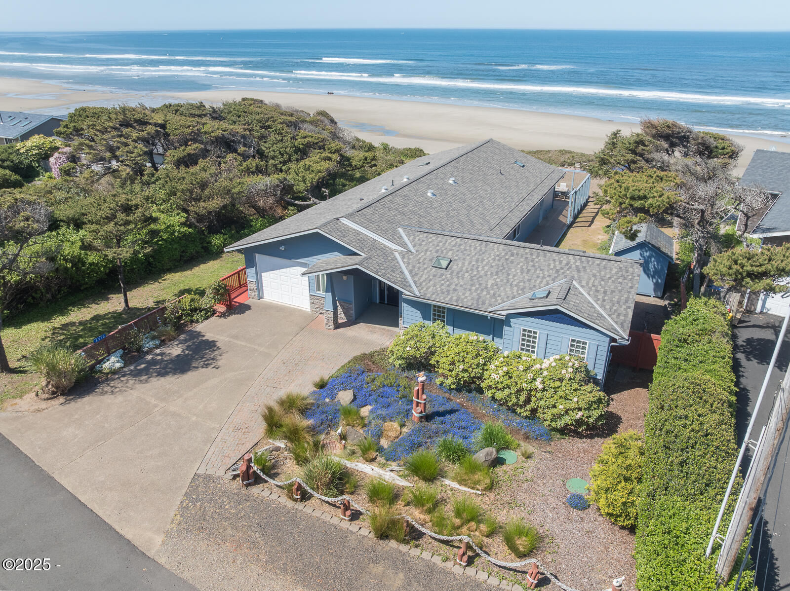 8810 SW Marine View Street