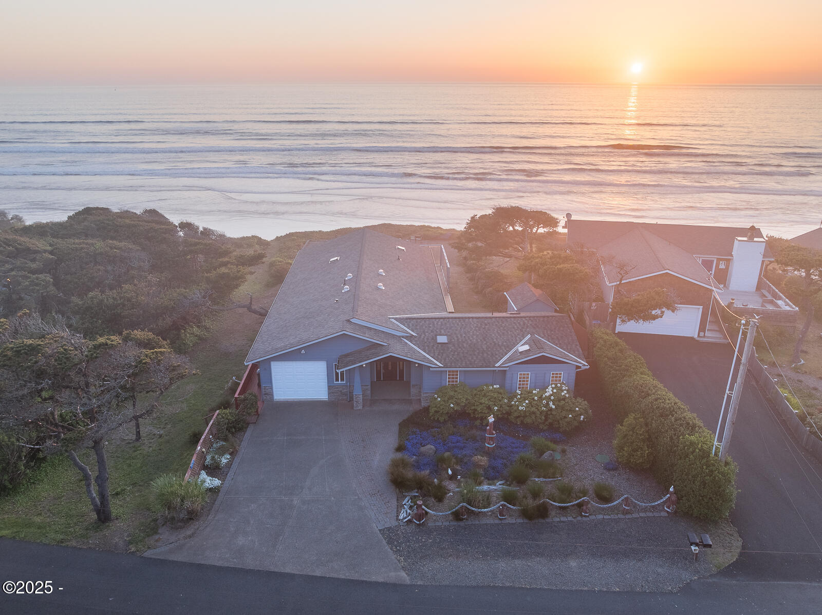 8810 SW Marine View Street