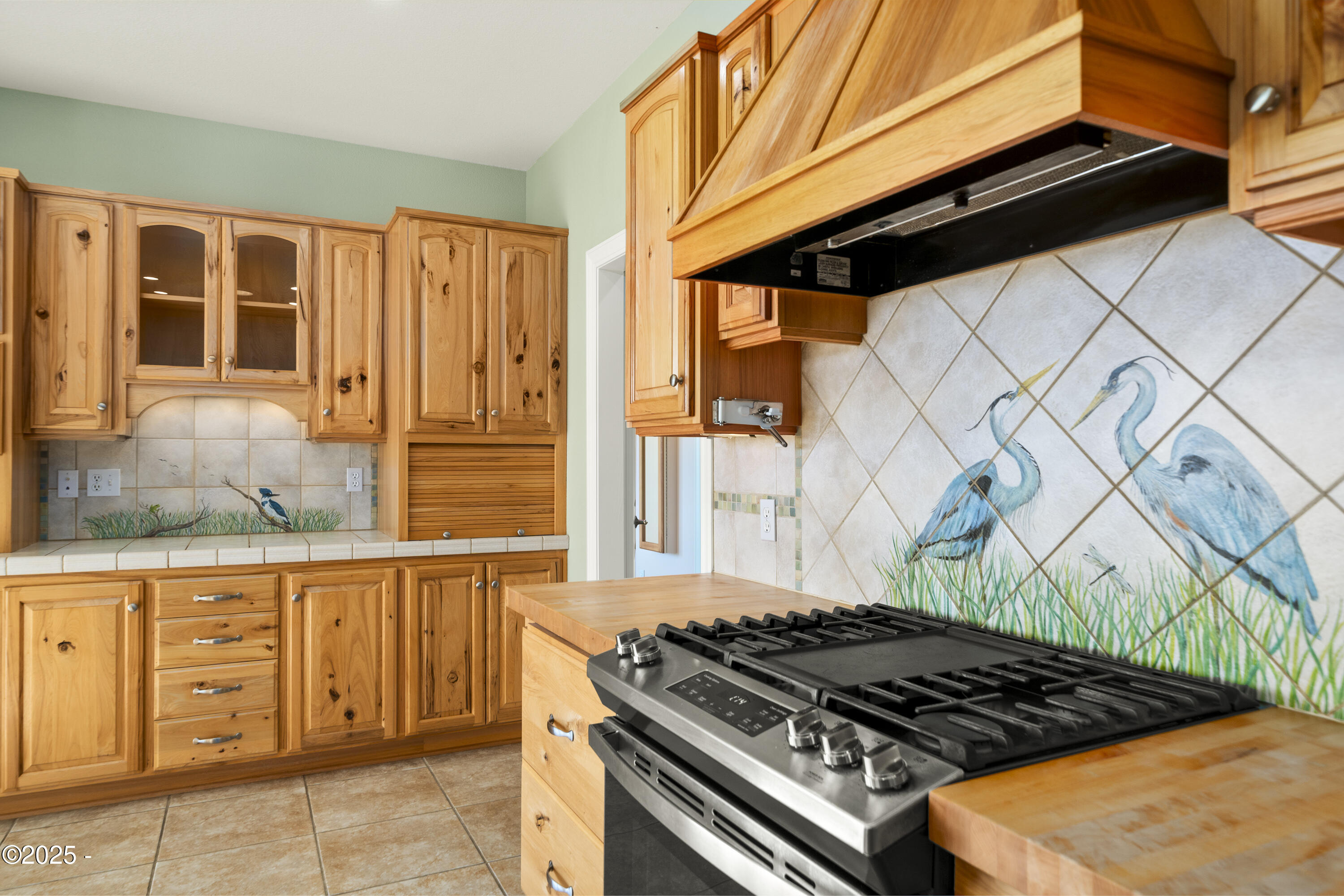 584 SE Running Springs Street