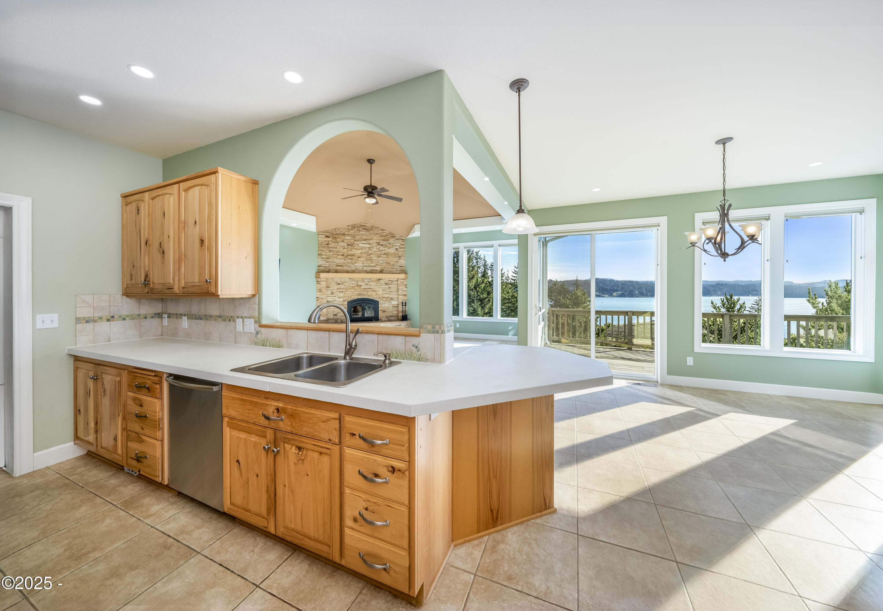 584 SE Running Springs Street