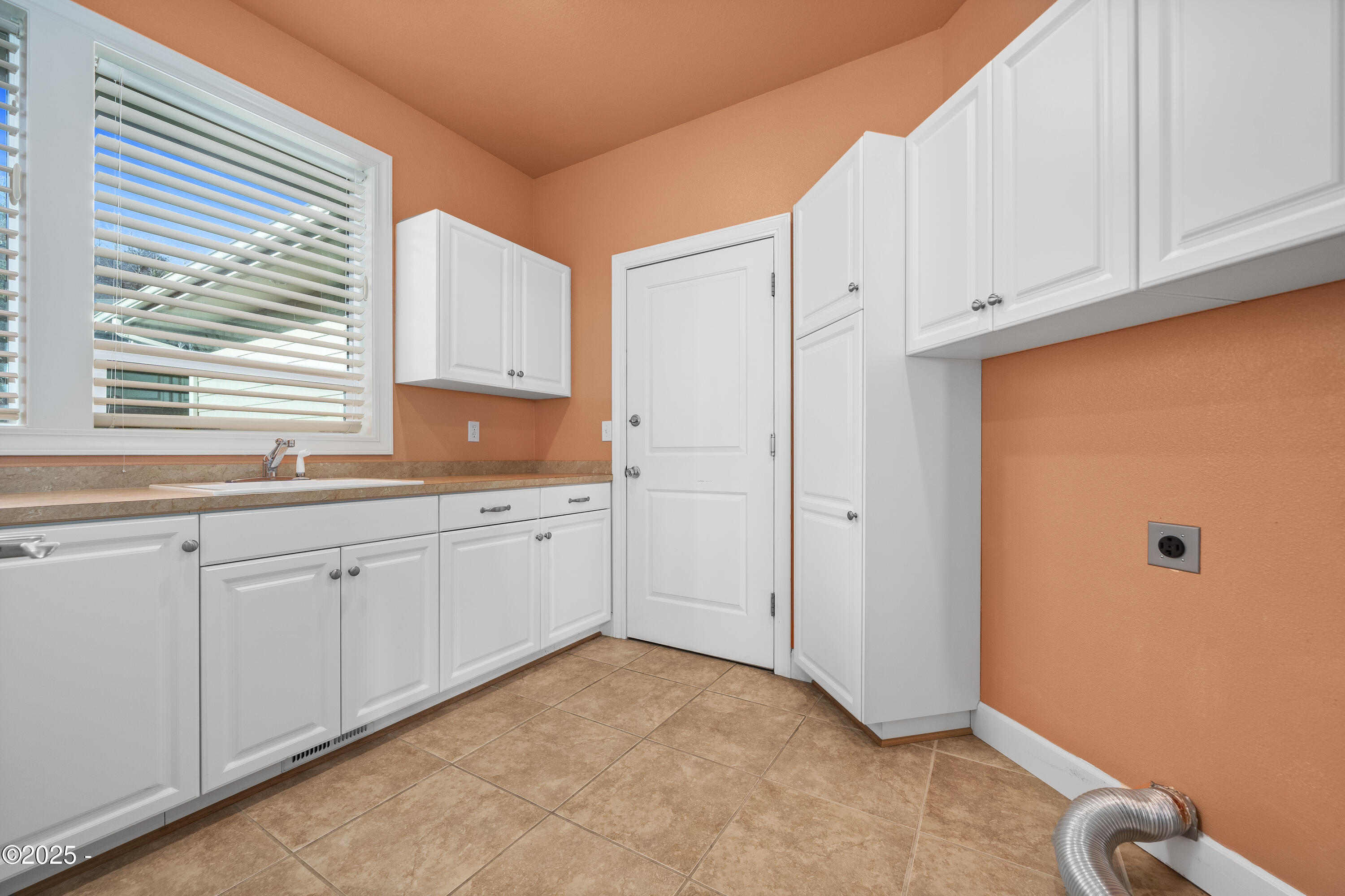 584 SE Running Springs Street