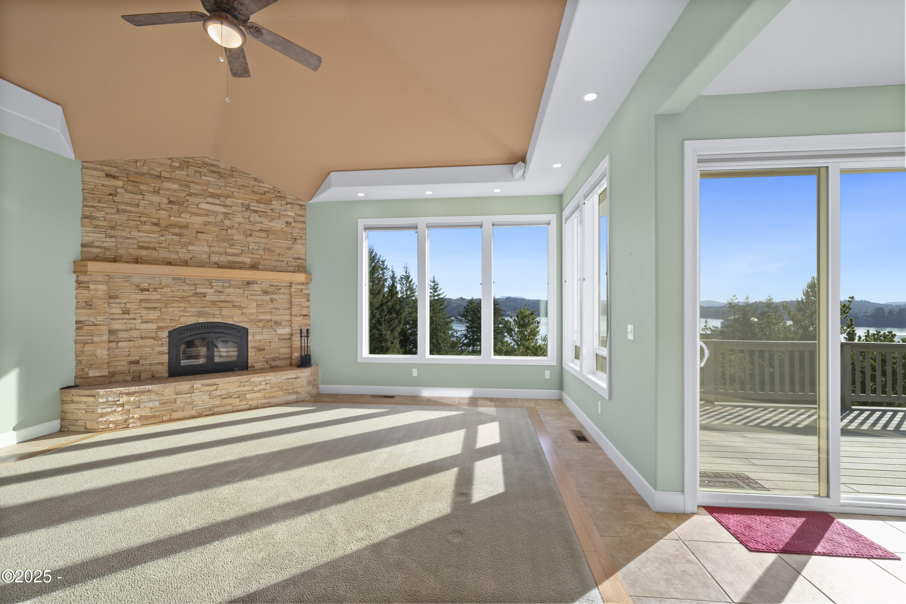 584 SE Running Springs Street