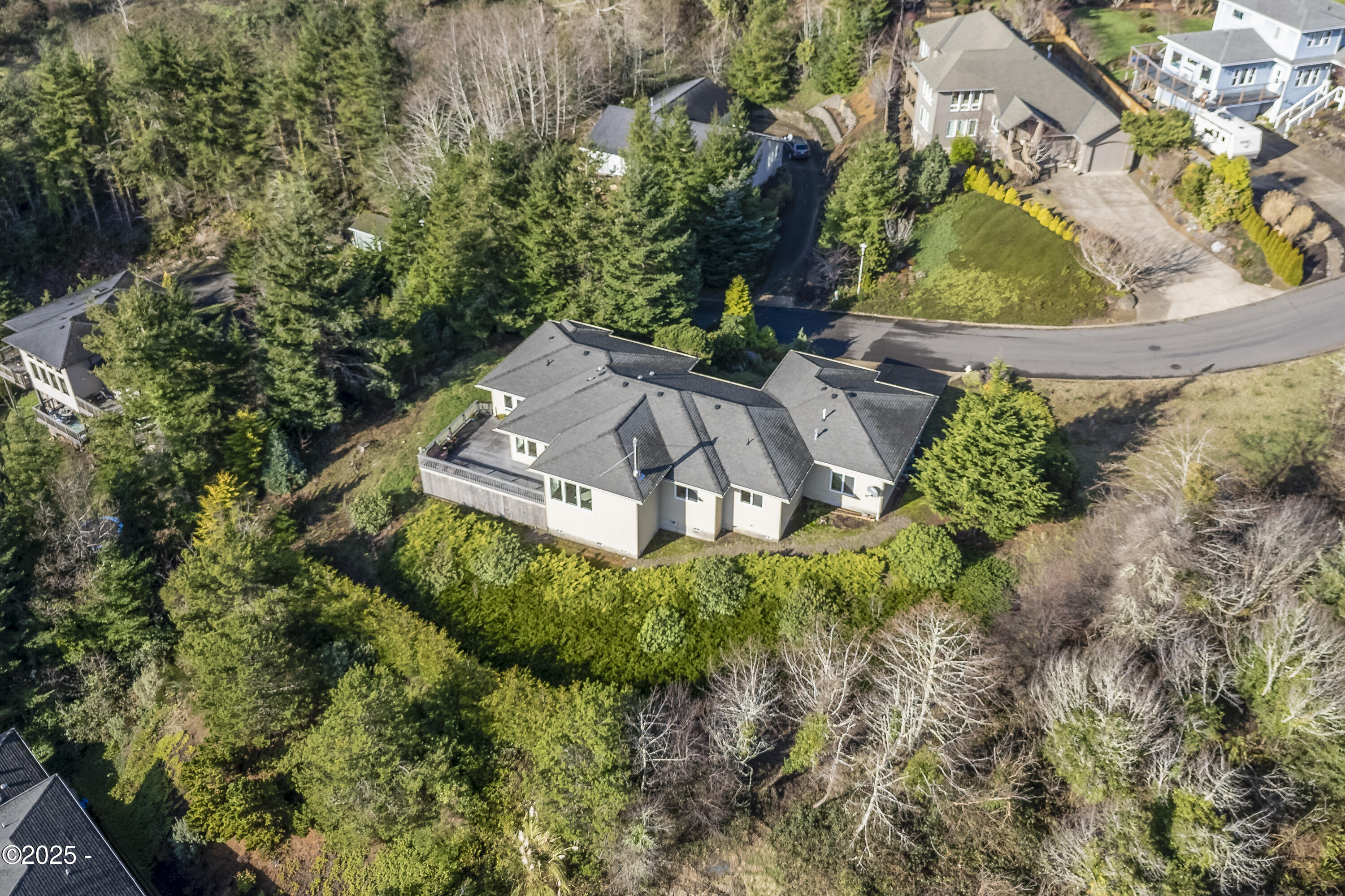 584 SE Running Springs Street