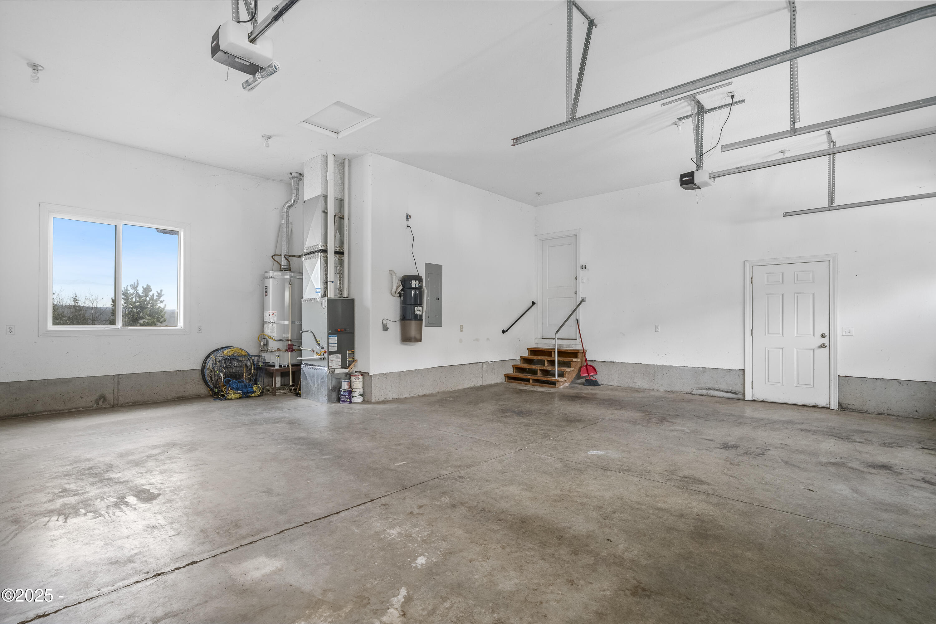 584 SE Running Springs Street