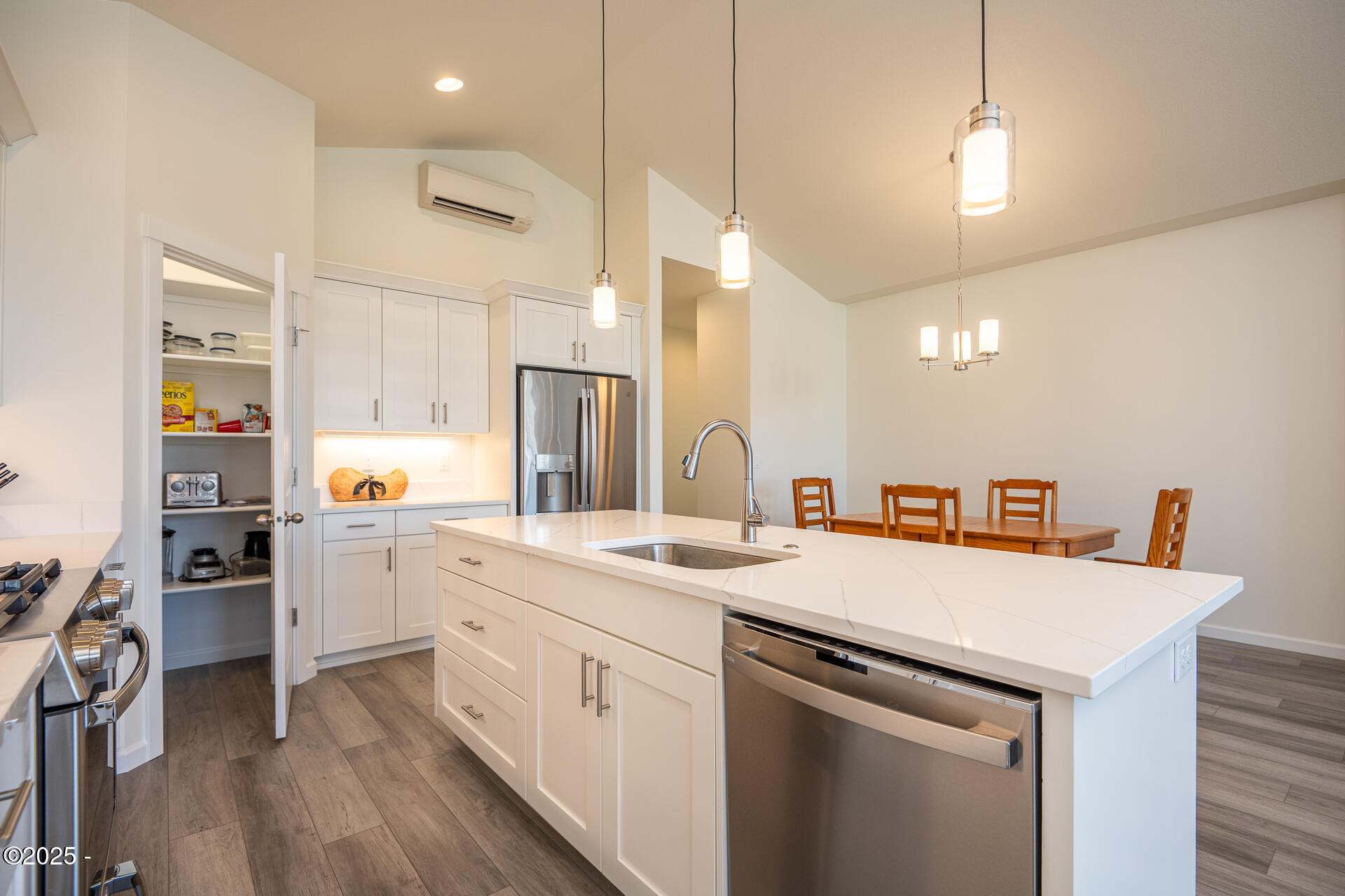 714 SE 44th Street