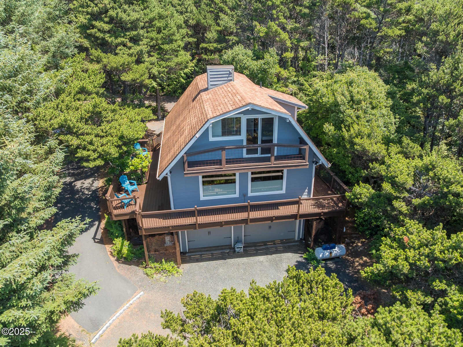 1115 SW Whitecap Drive