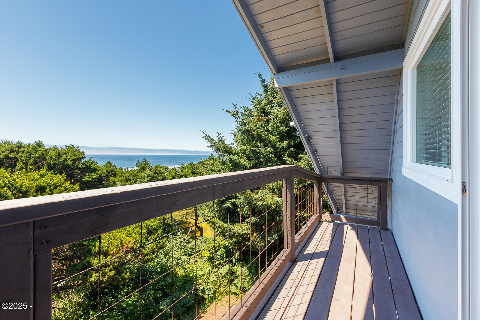 1115 SW Whitecap Drive