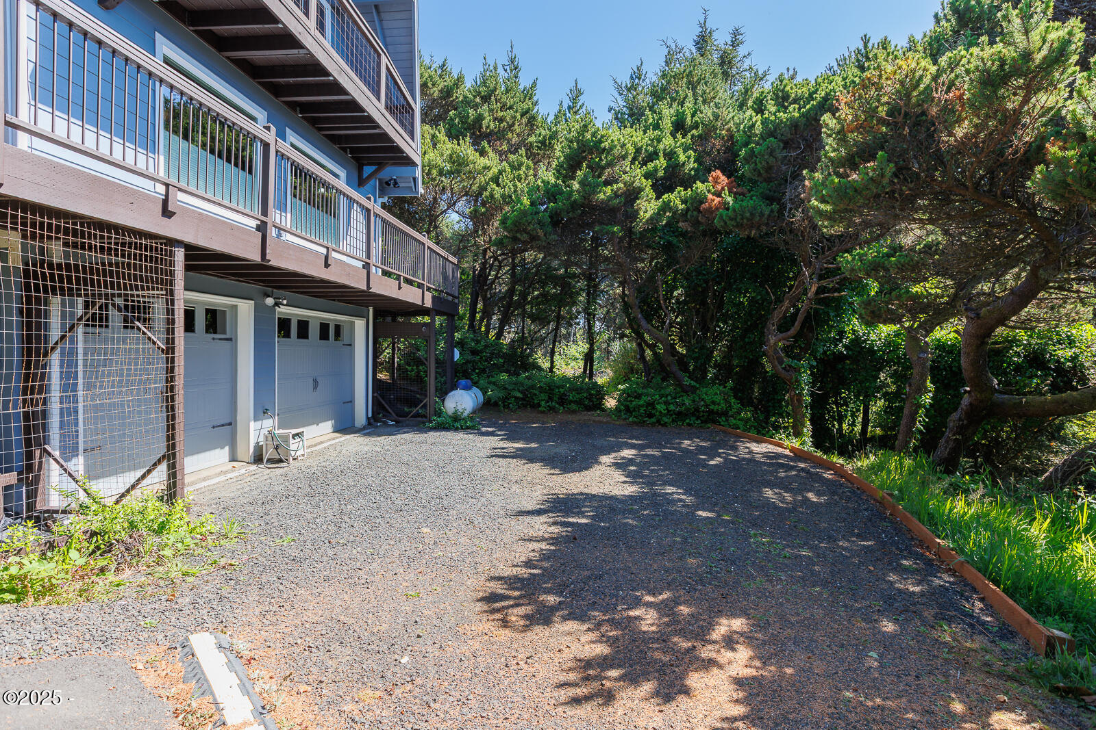 1115 SW Whitecap Drive