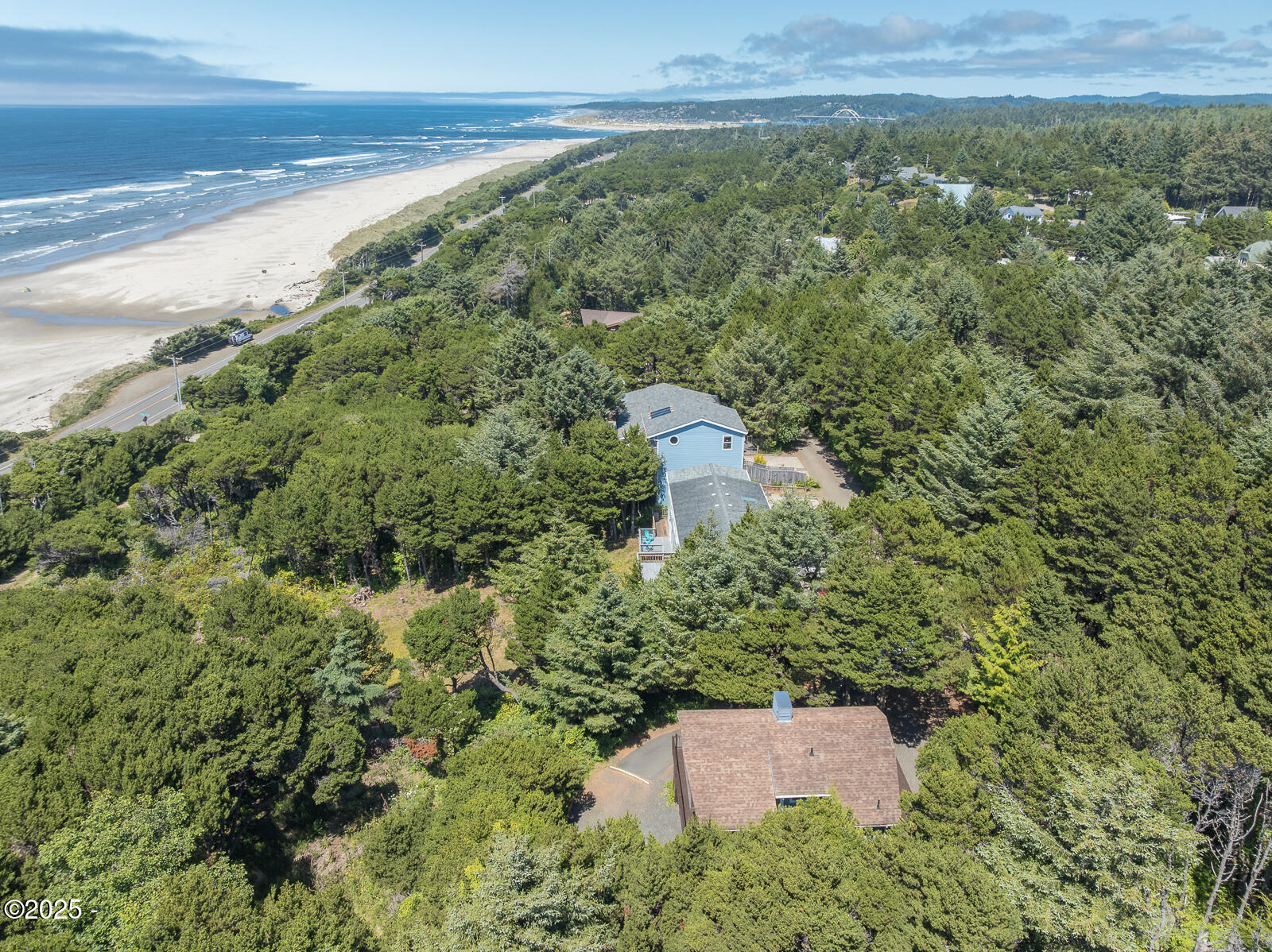 1115 SW Whitecap Drive