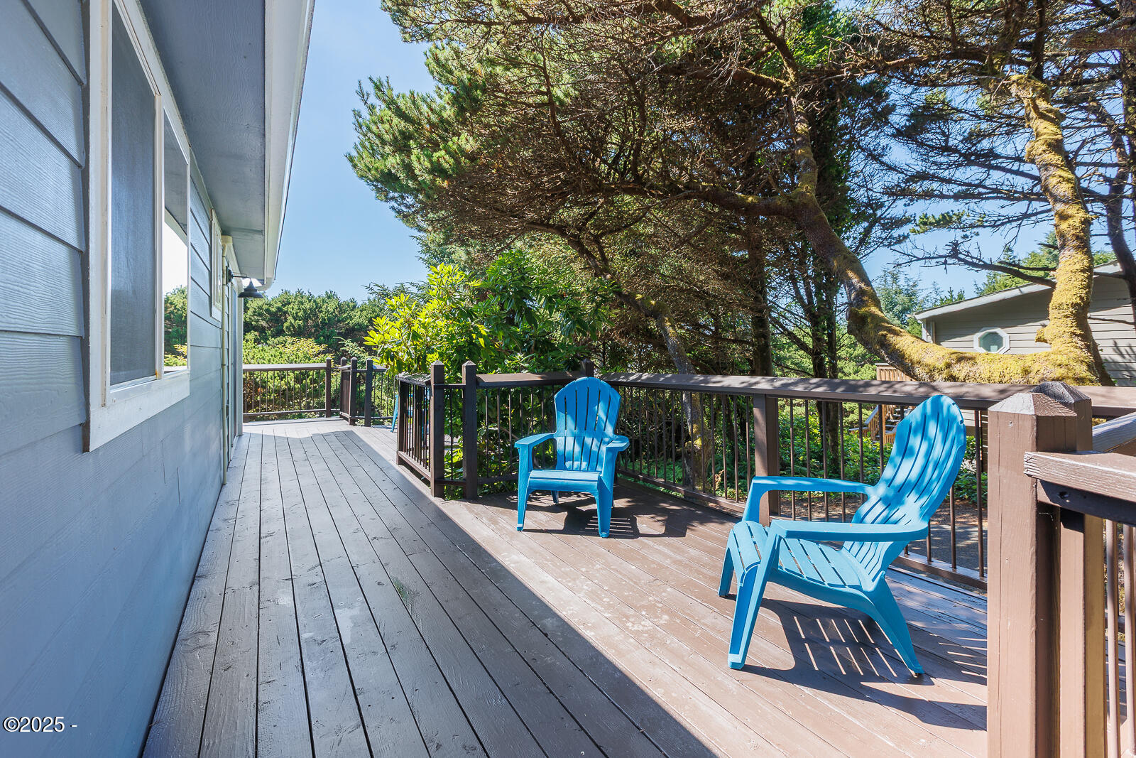 1115 SW Whitecap Drive