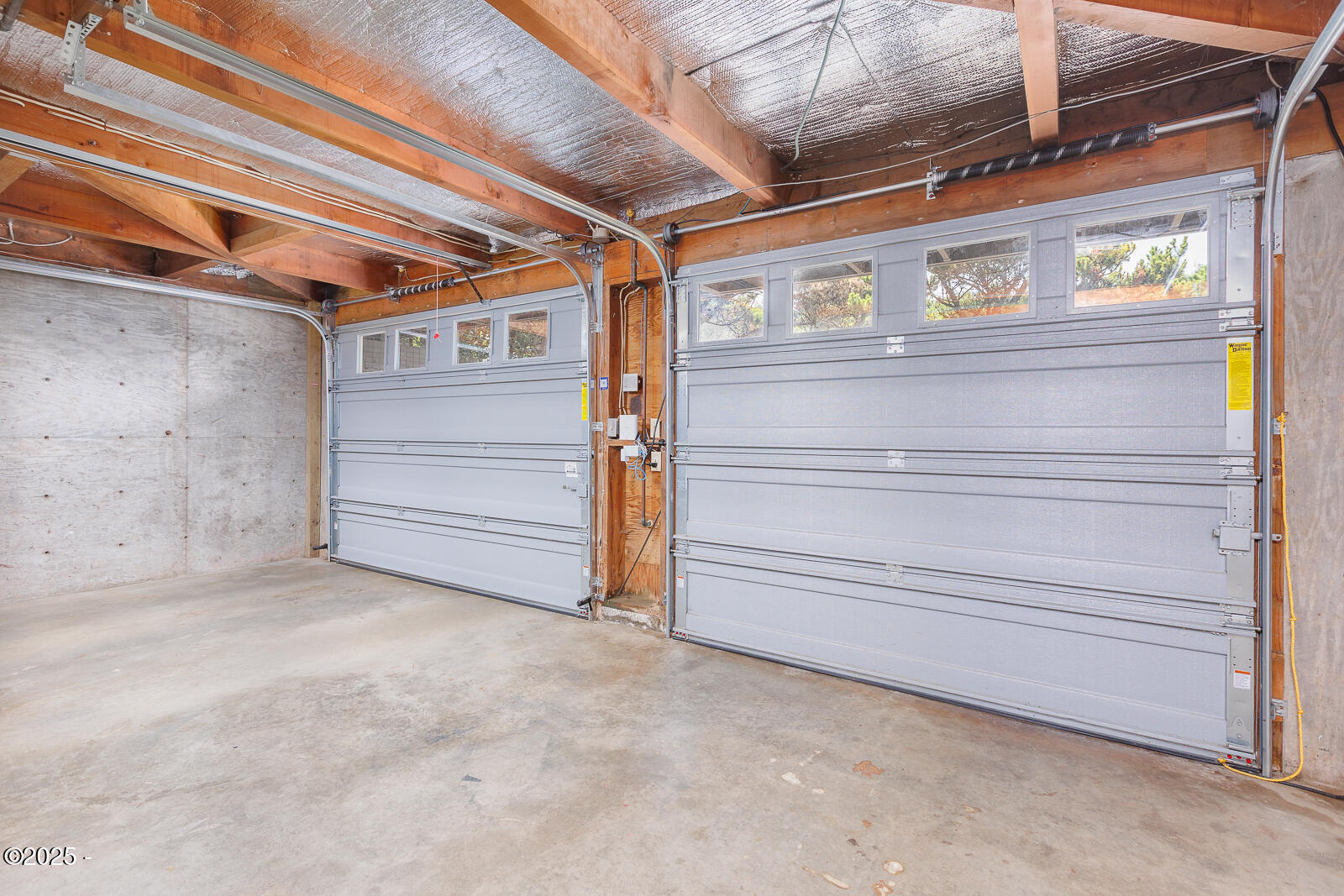 1115 SW Whitecap Drive